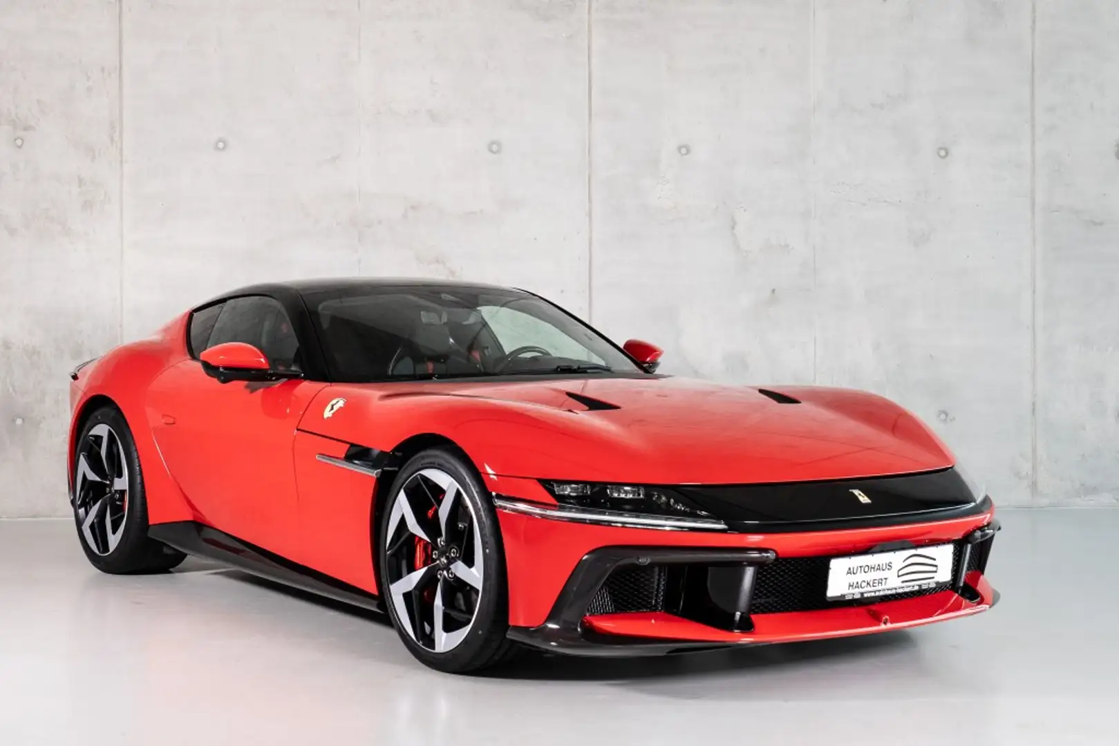 Ferrari Pano ON STOCK PRODUCTION 2025 Rood - 1