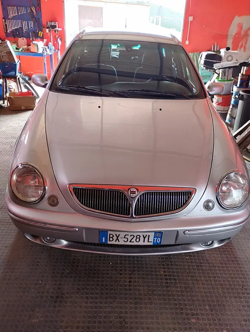 Lancia Lybra SW 1.9 jtd LX 115cv - 1