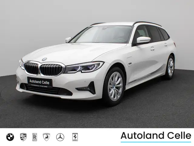 BMW 320 Kamera Laser HUD DAB HiFi Komfort Alarm