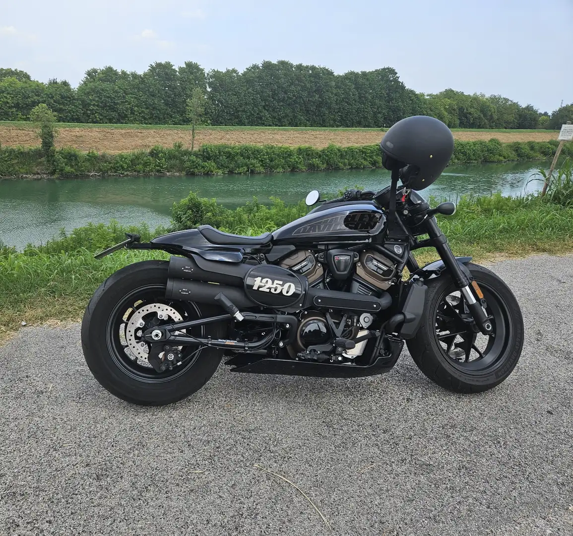 Harley-Davidson Sportster 1200 Czarny - 1