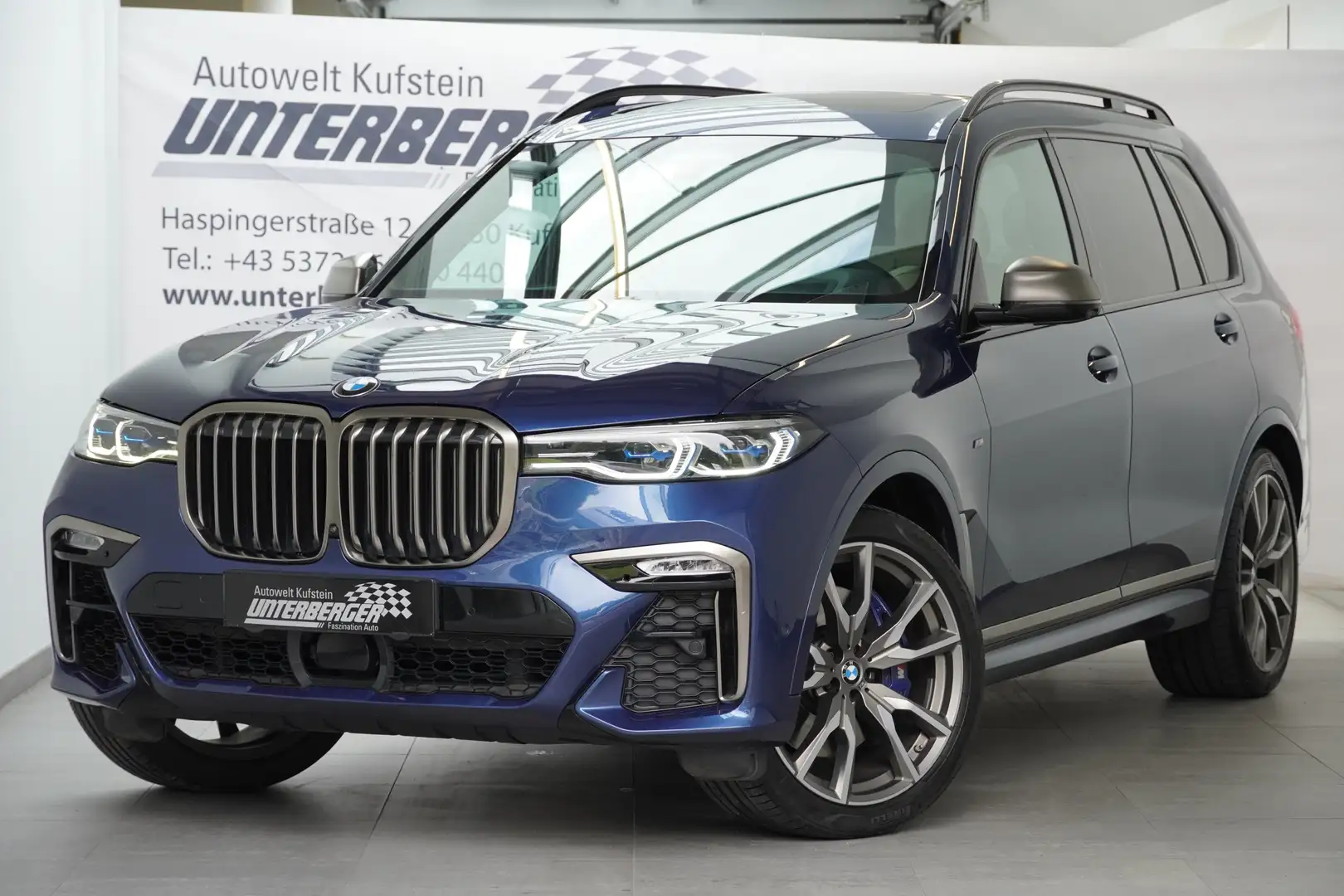 BMW X7 M 50i Individual Pano AHK HUD Laser H/K Luft Bleu - 1