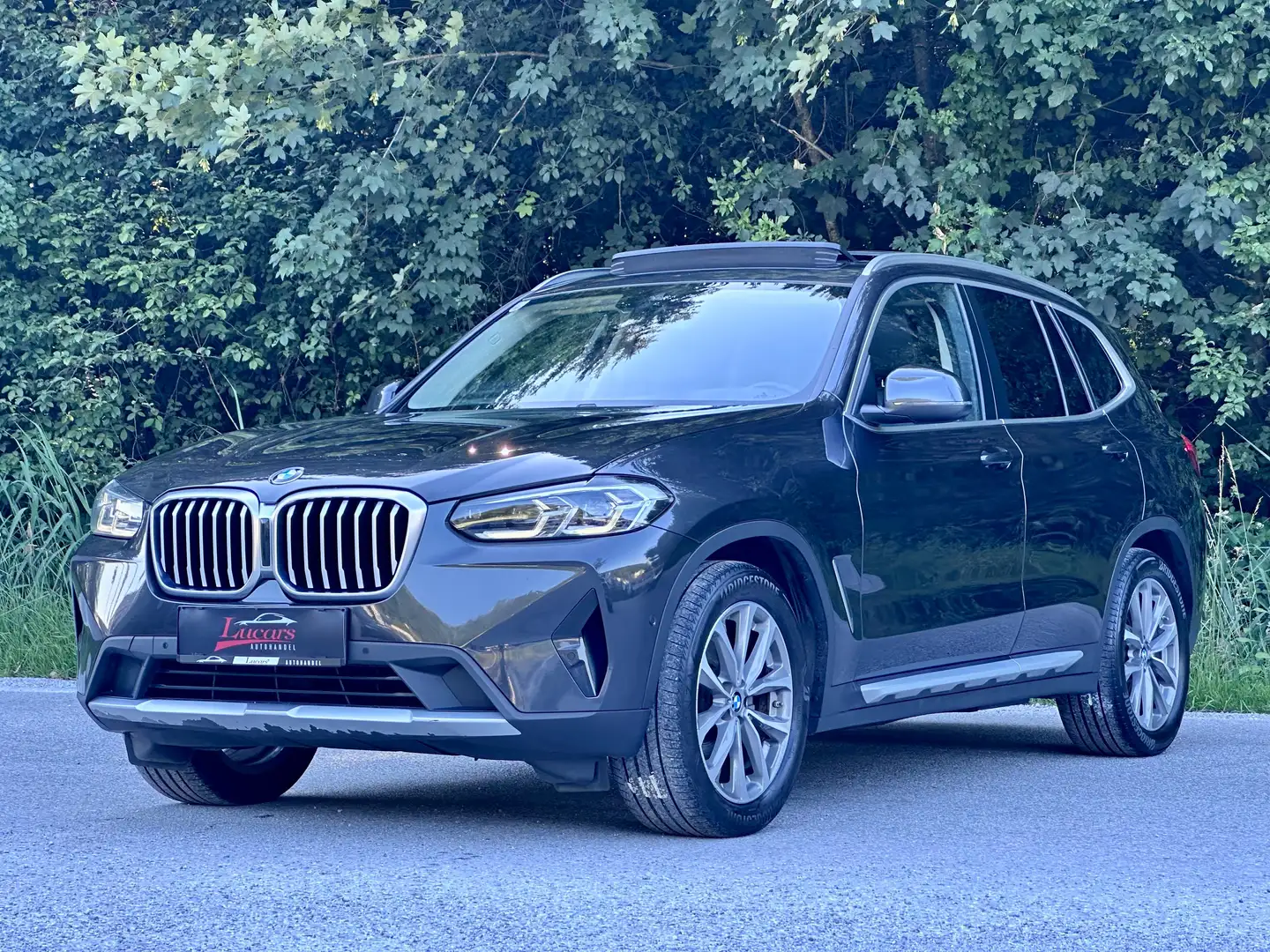 BMW X3 xDrive 20 d Aut. AHK*PANO*LEDER*LED*NAVI*1 BESITZ* Schwarz - 1