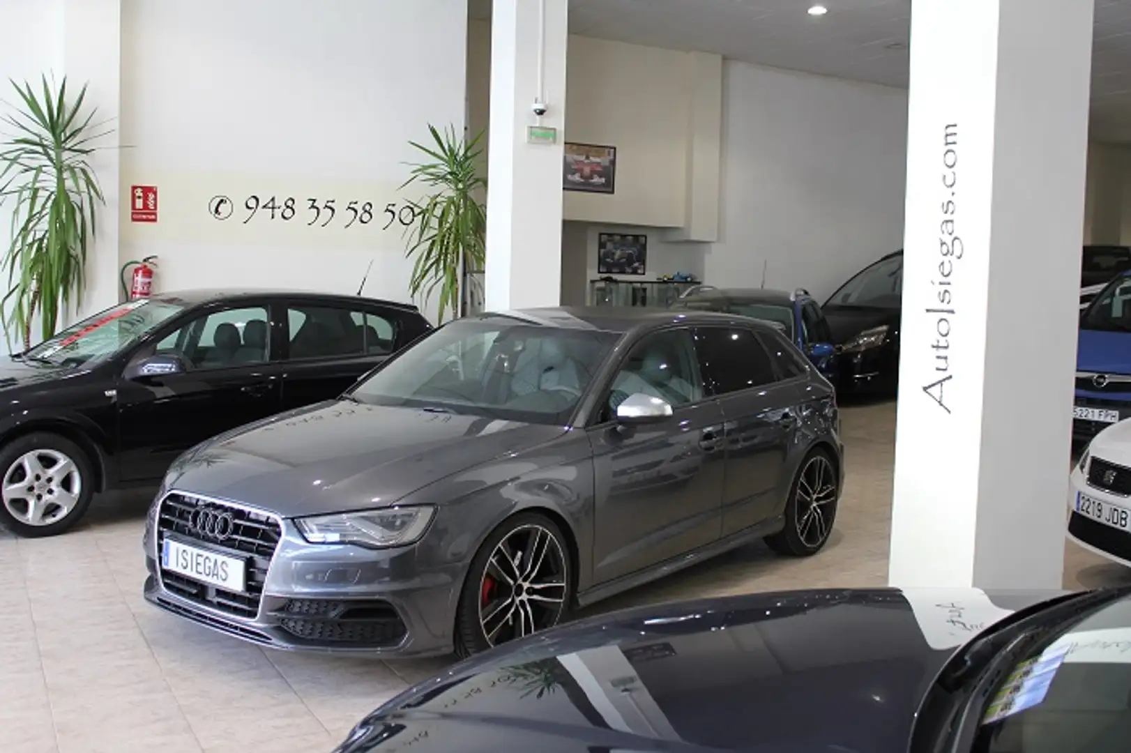 Audi A3 Sportback 2.0TDI S line edition S-T 150 Gris - 2