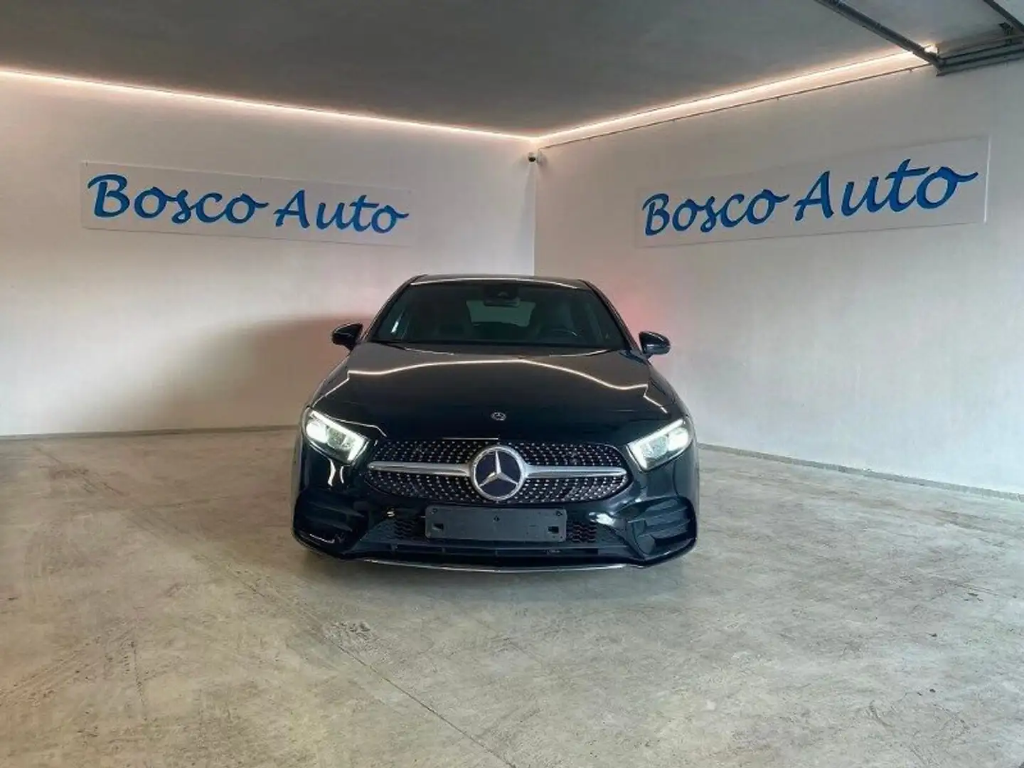 Mercedes-Benz A 200 A 200 d Automatic Premium Nero - 2