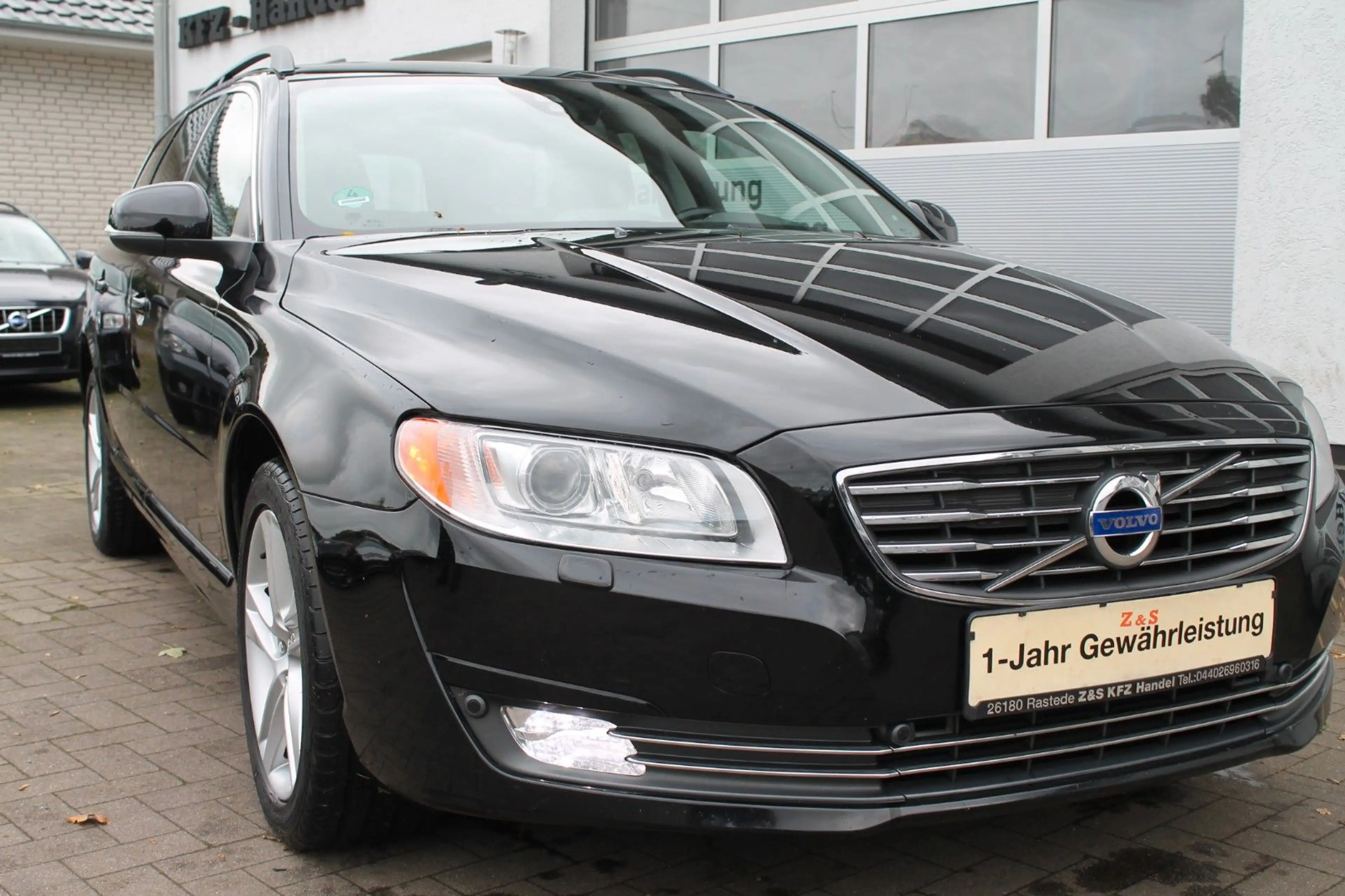 Volvo V70 Kombi Momentum *TÜV-NEU*
