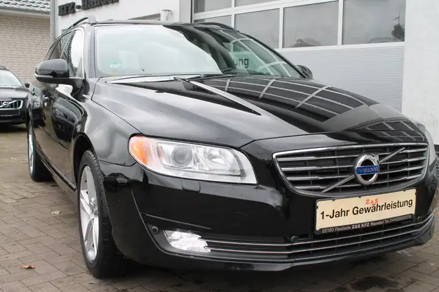 Volvo V70 Kombi Momentum *TÜV-NEU*