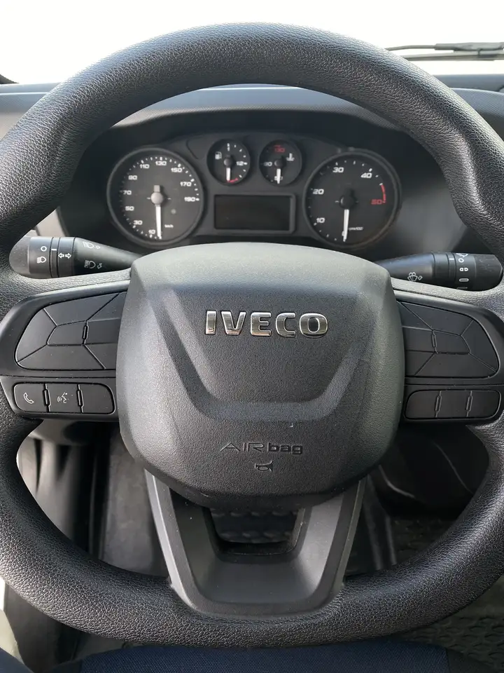 Iveco Daily 2021 — фото 10