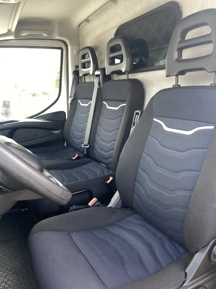 Iveco Daily 2021 — фото 12