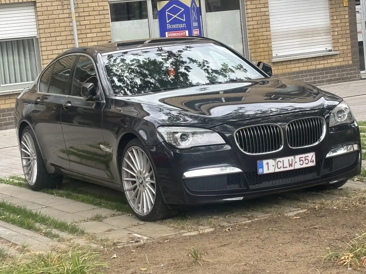 BMW 730