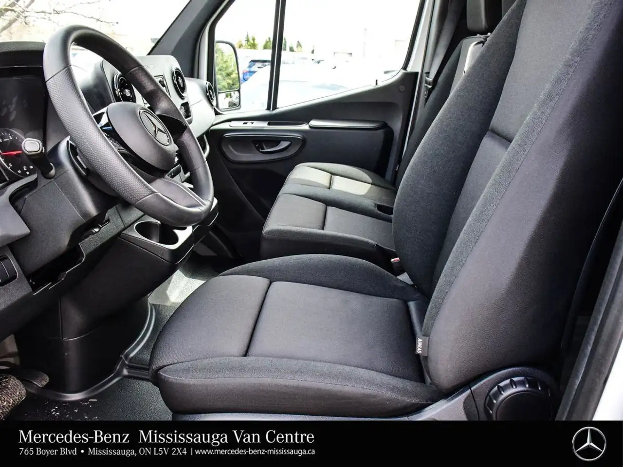 Mercedes-Benz Sprinter снимка Mercedes-Benz Sprinter