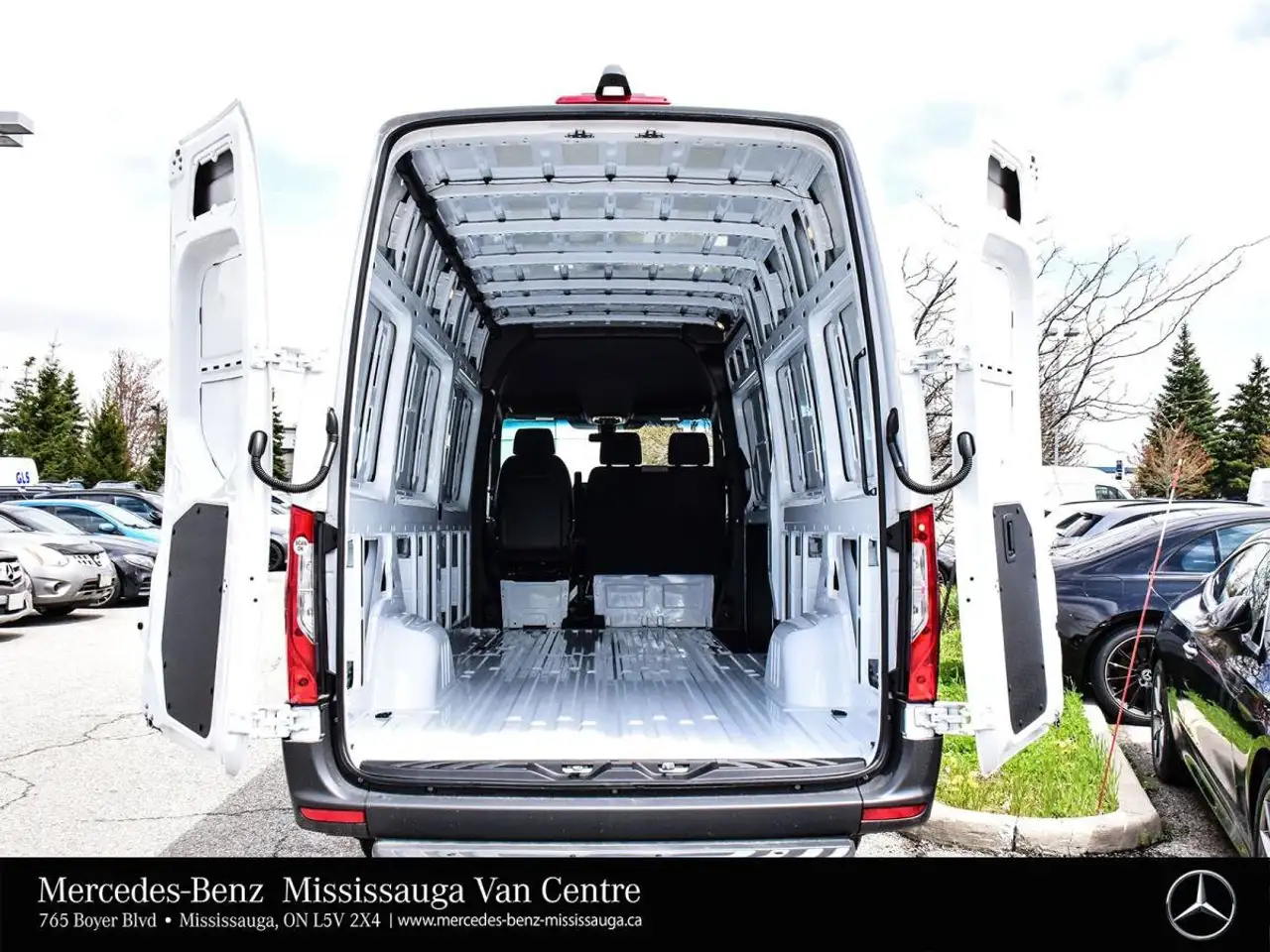 Mercedes-Benz Sprinter снимка Mercedes-Benz Sprinter