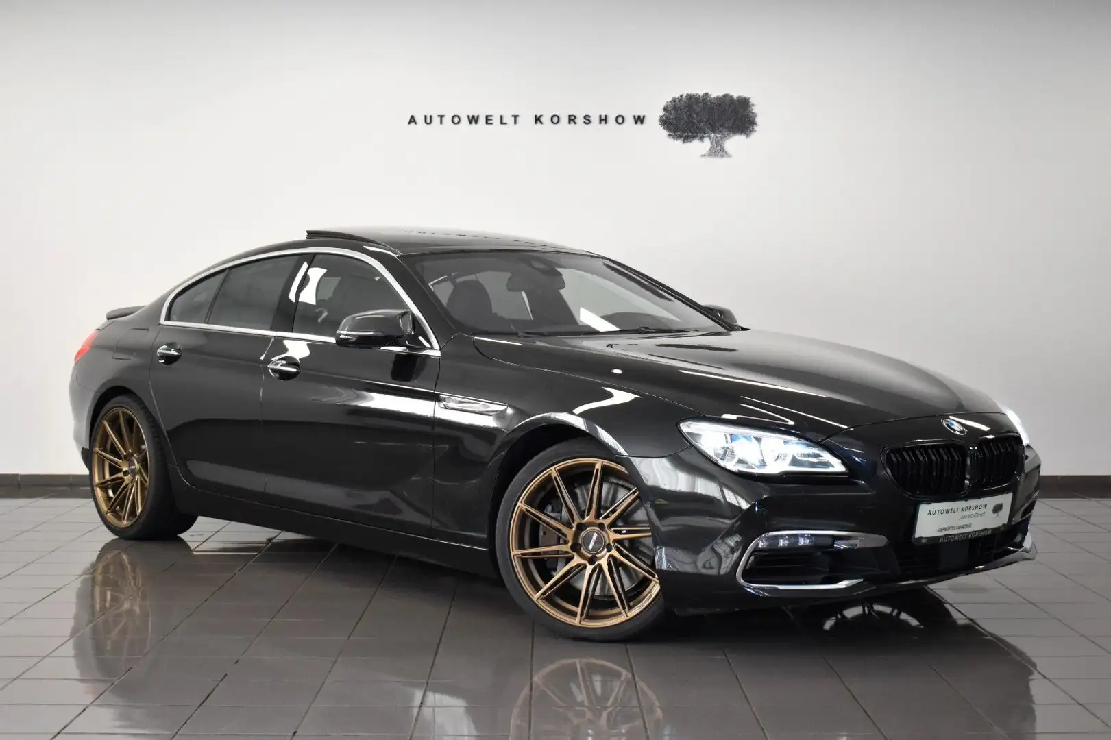 BMW 650 i Gran Coupe *PANO *KAMERA *H&K *HUD *KEYLESS Negru - 1
