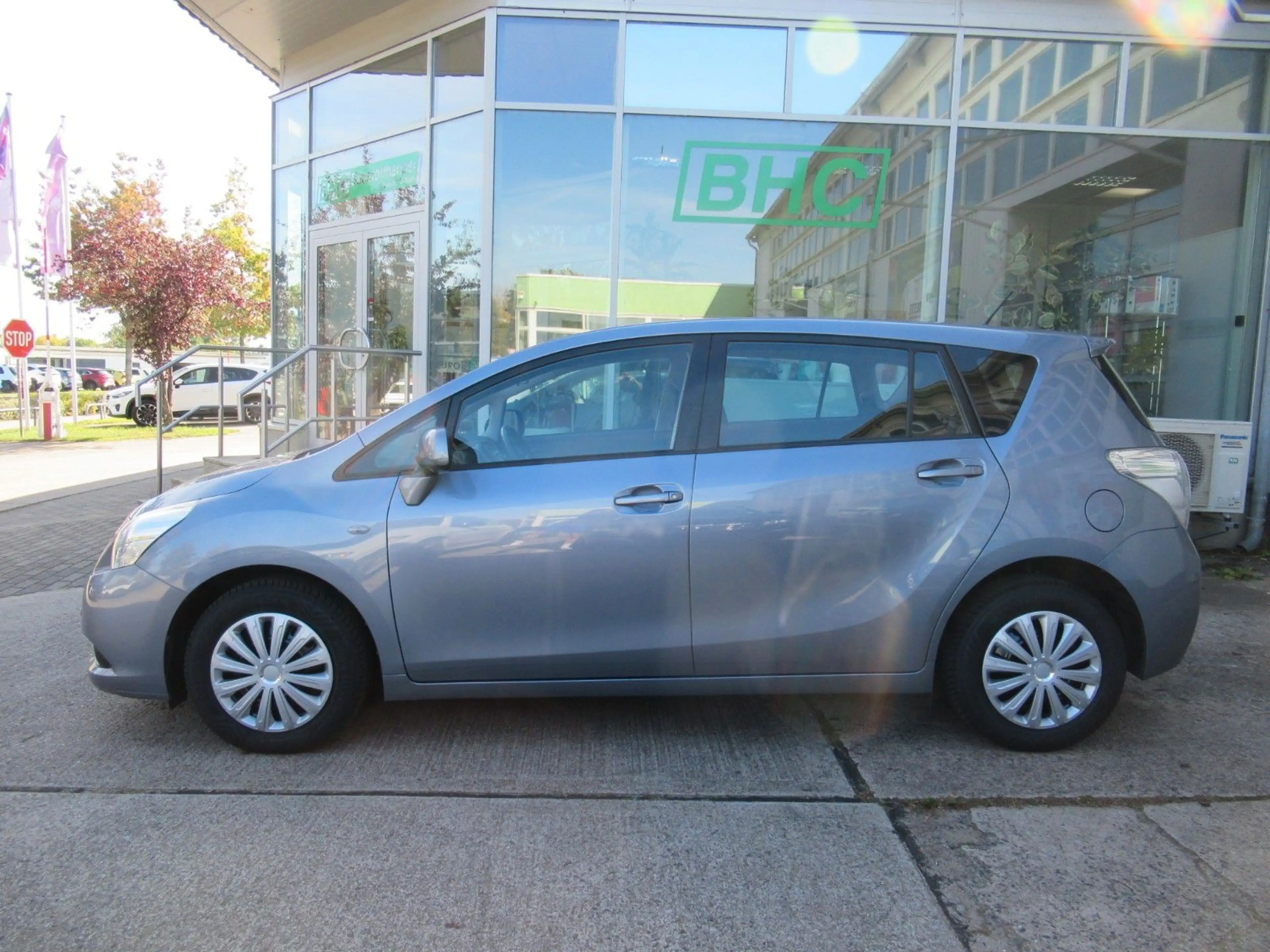 Toyota Verso Life 1.8 KLIMA*PDC*7 SITZER*1.HAND — photo 14