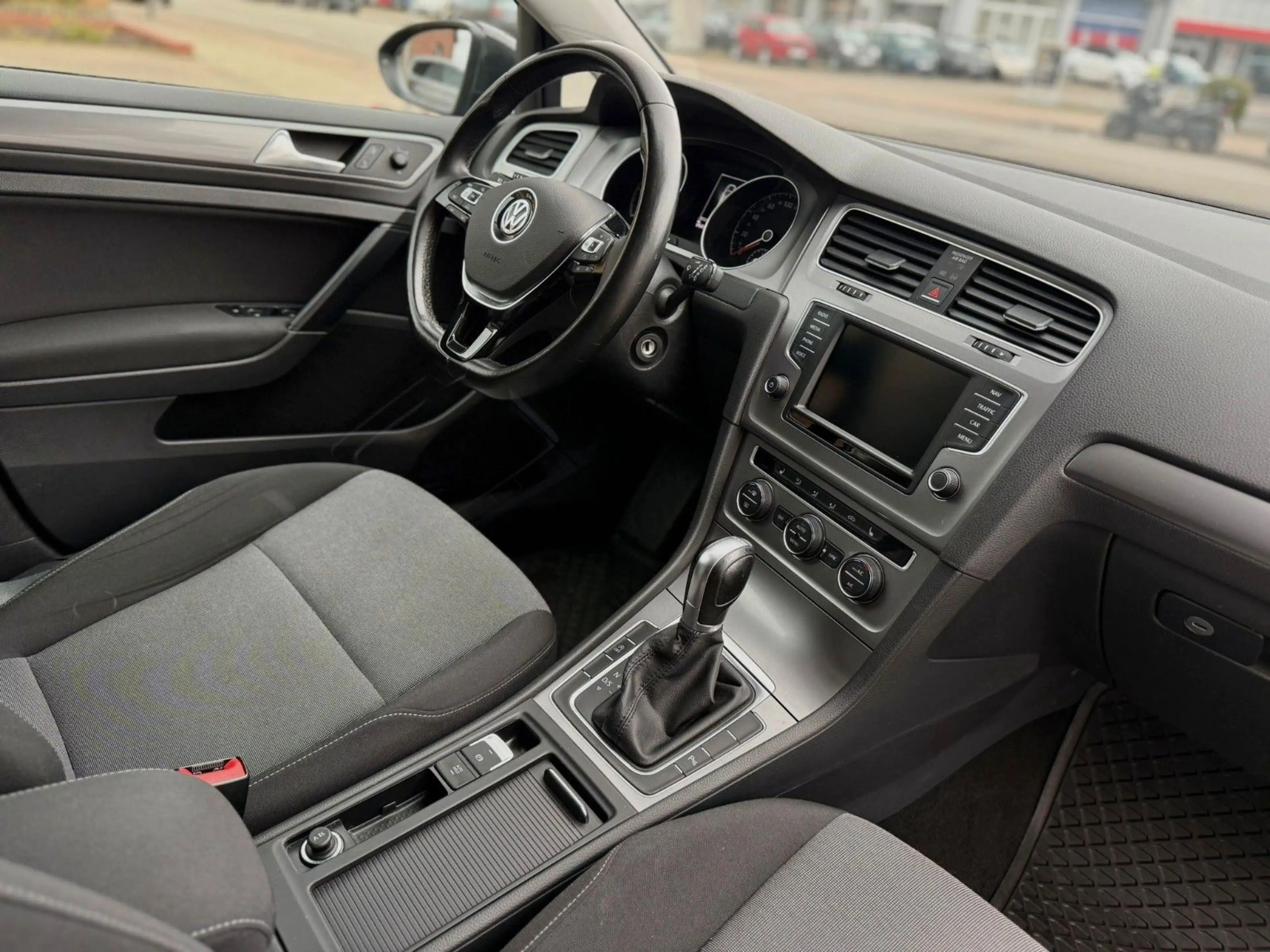 Volkswagen Golf VII Variant Trendline BMT*Automatik — photo 10