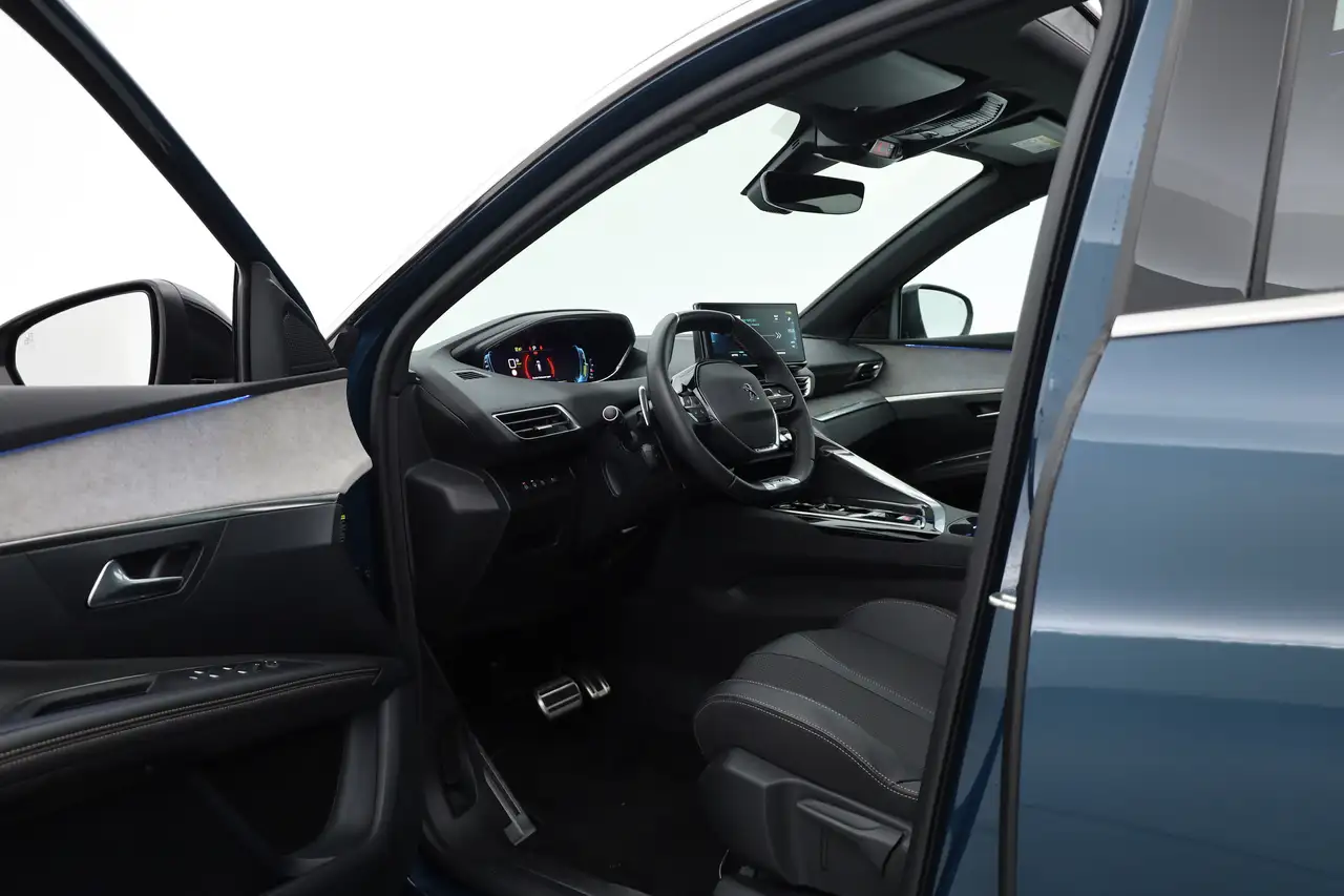 Peugeot 3008 1.6 HYbrid 225 GT Rijklaar! Pano Adapt. Crui, миниатюра 5