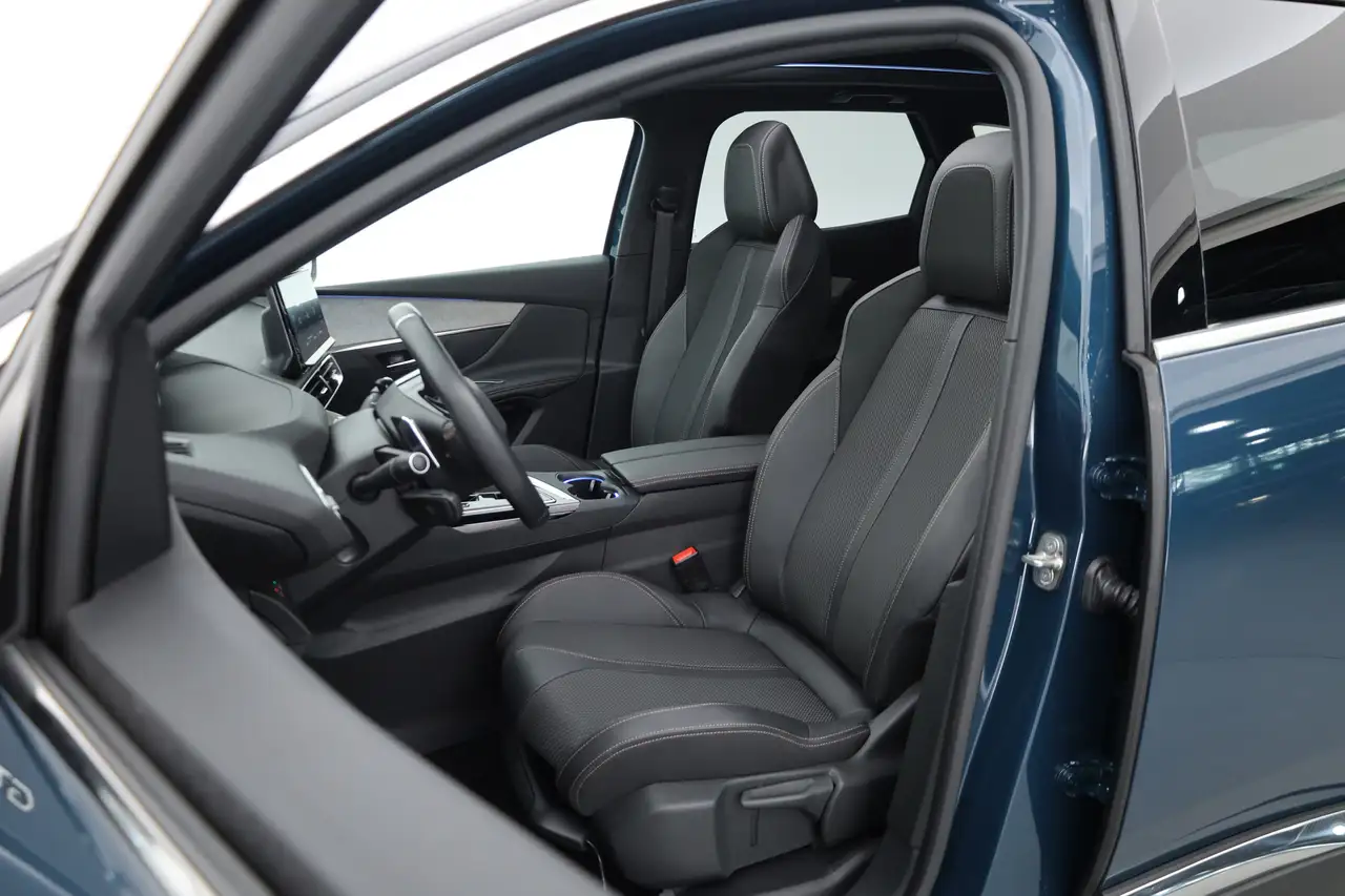 Peugeot 3008 1.6 HYbrid 225 GT Rijklaar! Pano Adapt. Crui, миниатюра 3