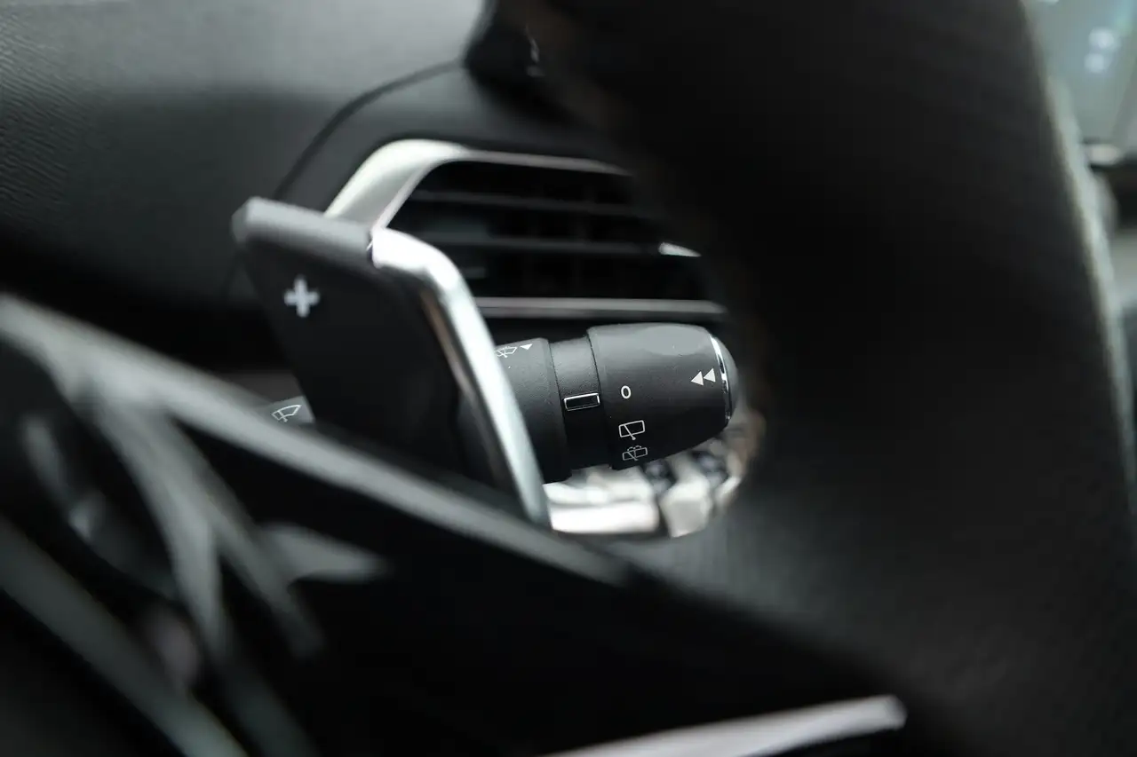 Peugeot 3008 1.6 HYbrid 225 GT Rijklaar! Pano Adapt. Crui, миниатюра 19