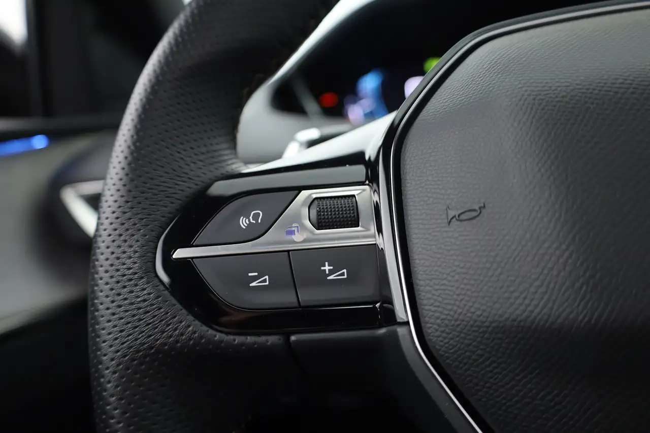 Peugeot 3008 1.6 HYbrid 225 GT Rijklaar! Pano Adapt. Crui, миниатюра 16