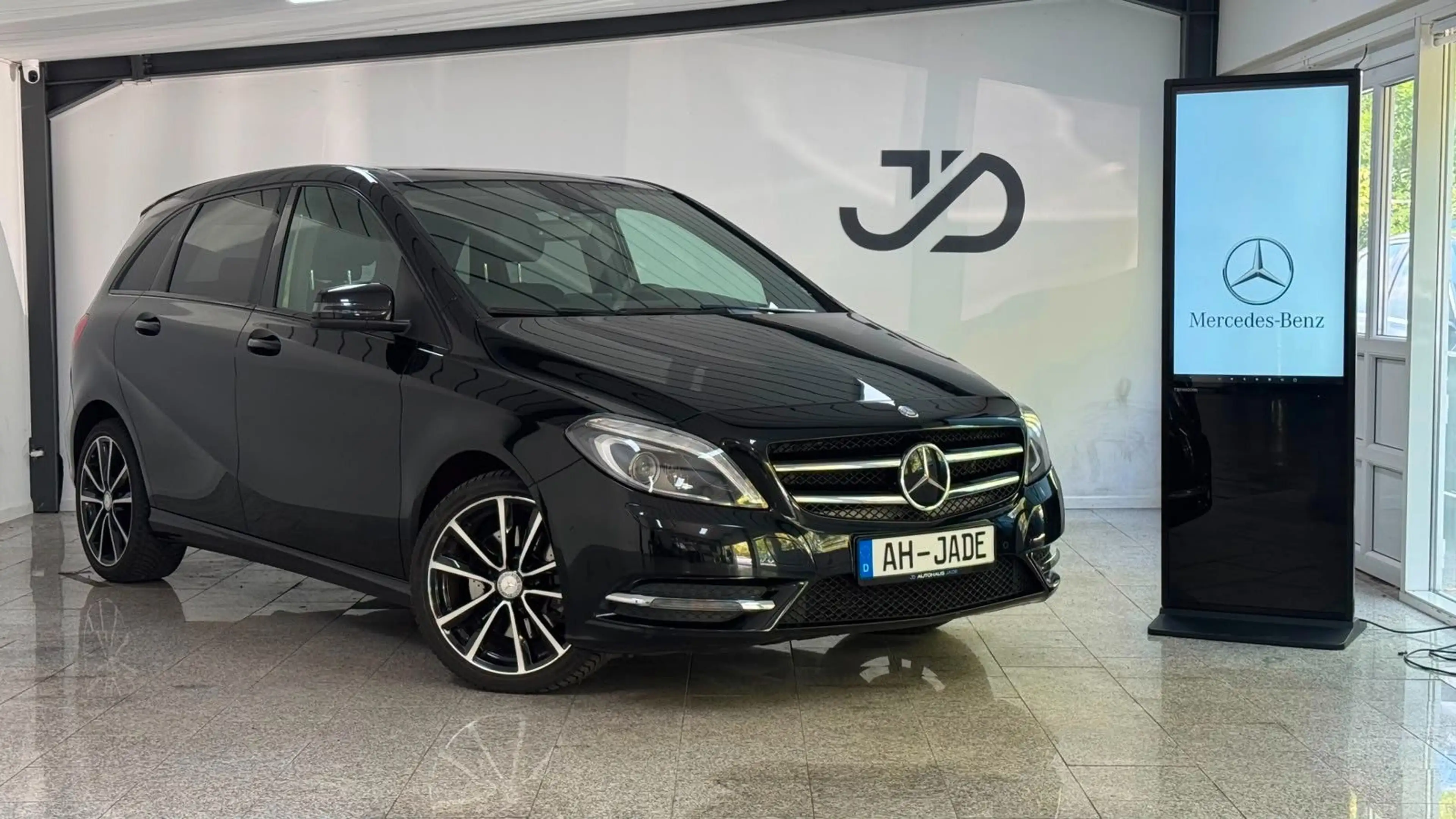 Mercedes-Benz B 220 *4Matic*H/K*MEMORY*PANO*ILS*ACC*Kamera