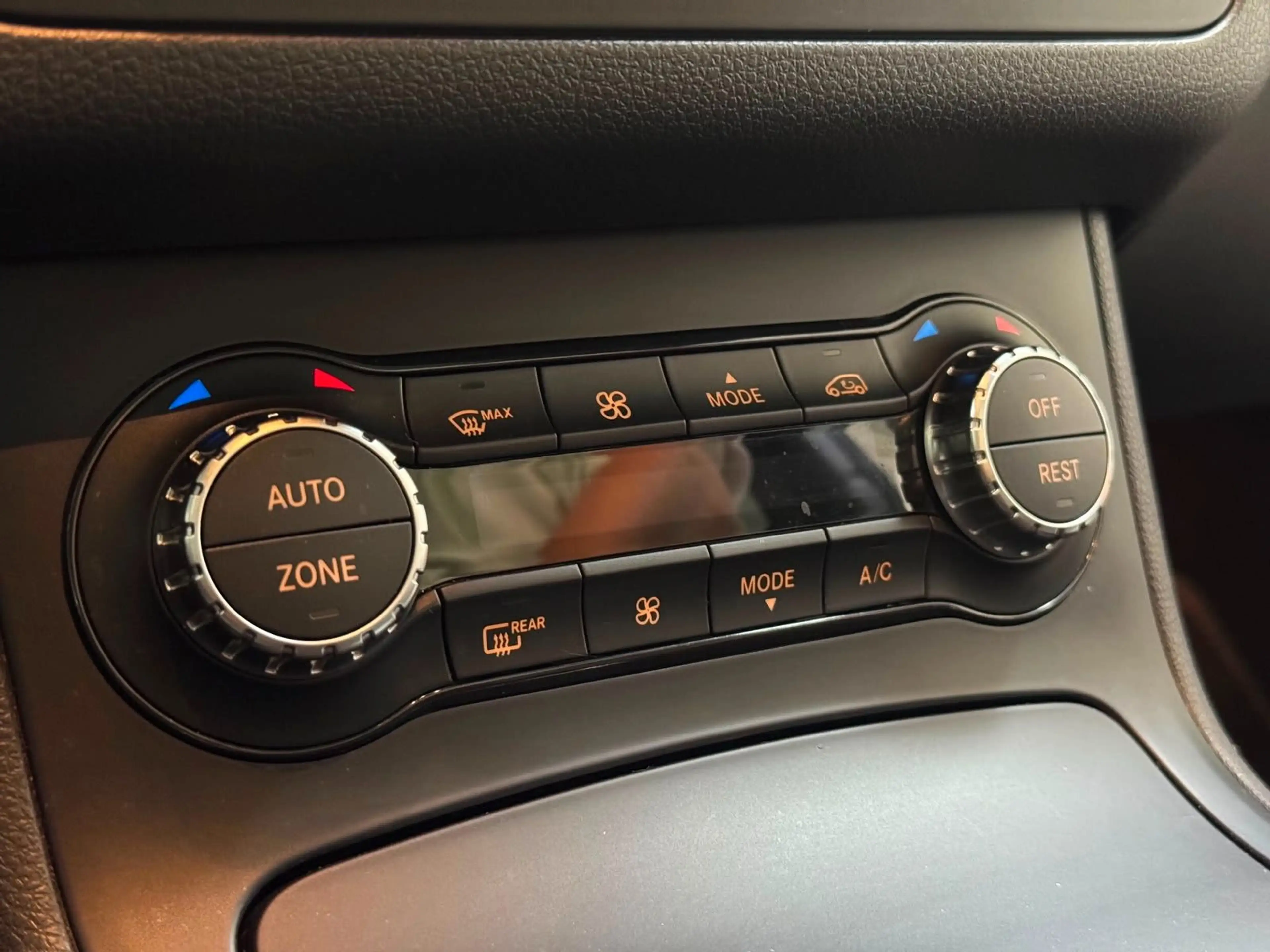 Mercedes-Benz B 220 *4Matic*H/K*MEMORY*PANO*ILS*ACC*Kamera — photo 28