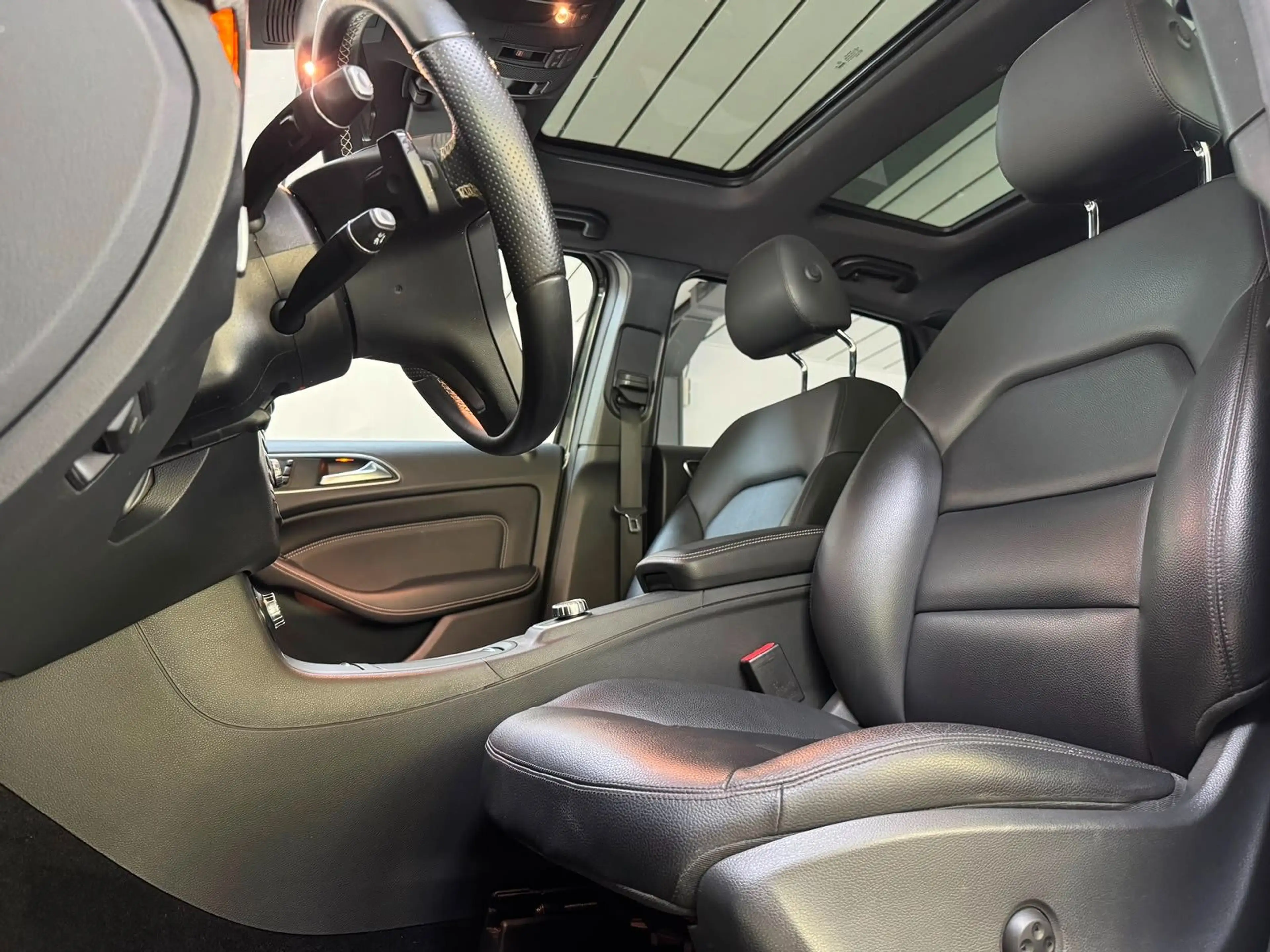 Mercedes-Benz B 220 *4Matic*H/K*MEMORY*PANO*ILS*ACC*Kamera — photo 16