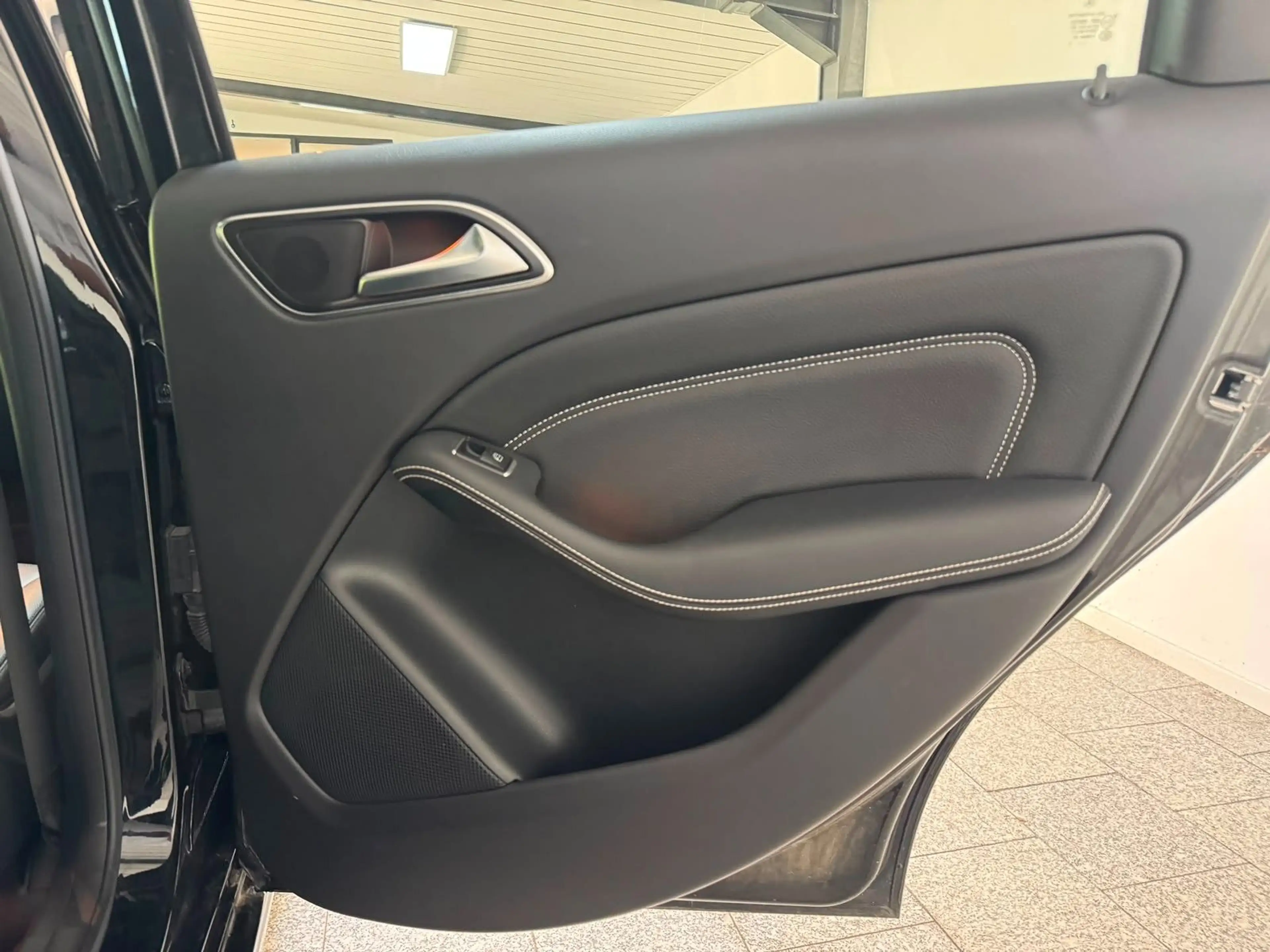 Mercedes-Benz B 220 *4Matic*H/K*MEMORY*PANO*ILS*ACC*Kamera — photo 21