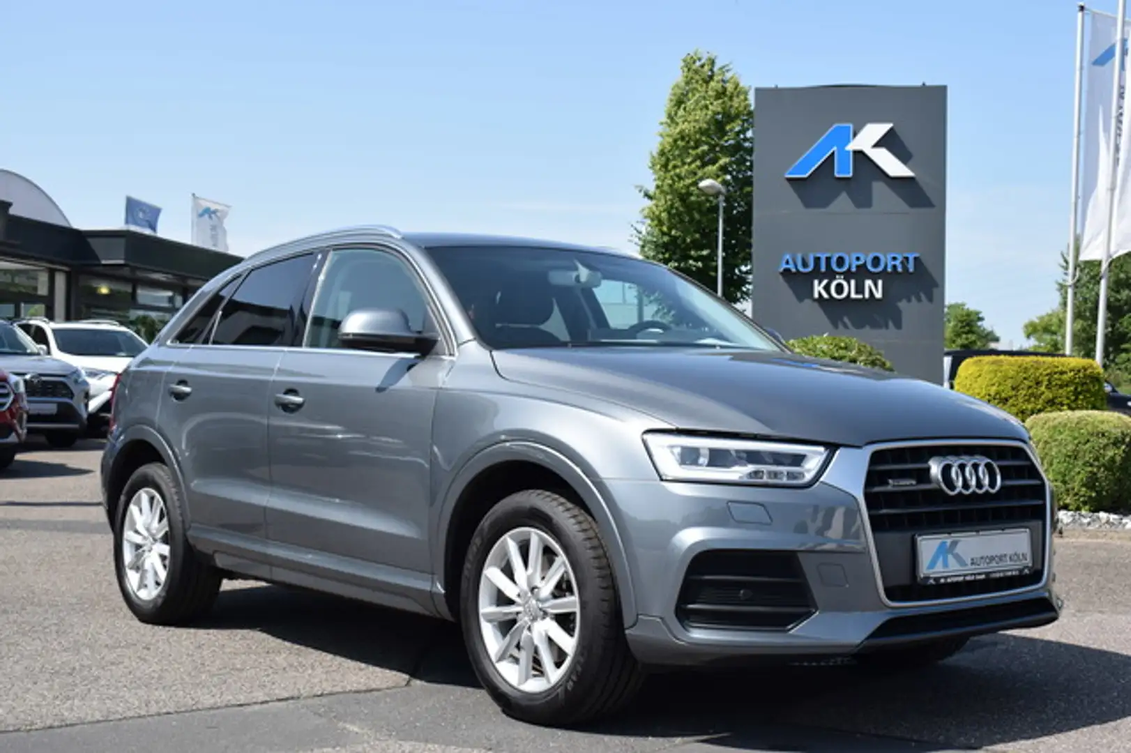 Audi Q3 design quattro*LED*NAVI*AUTOM*1.Hand* Grijs - 1