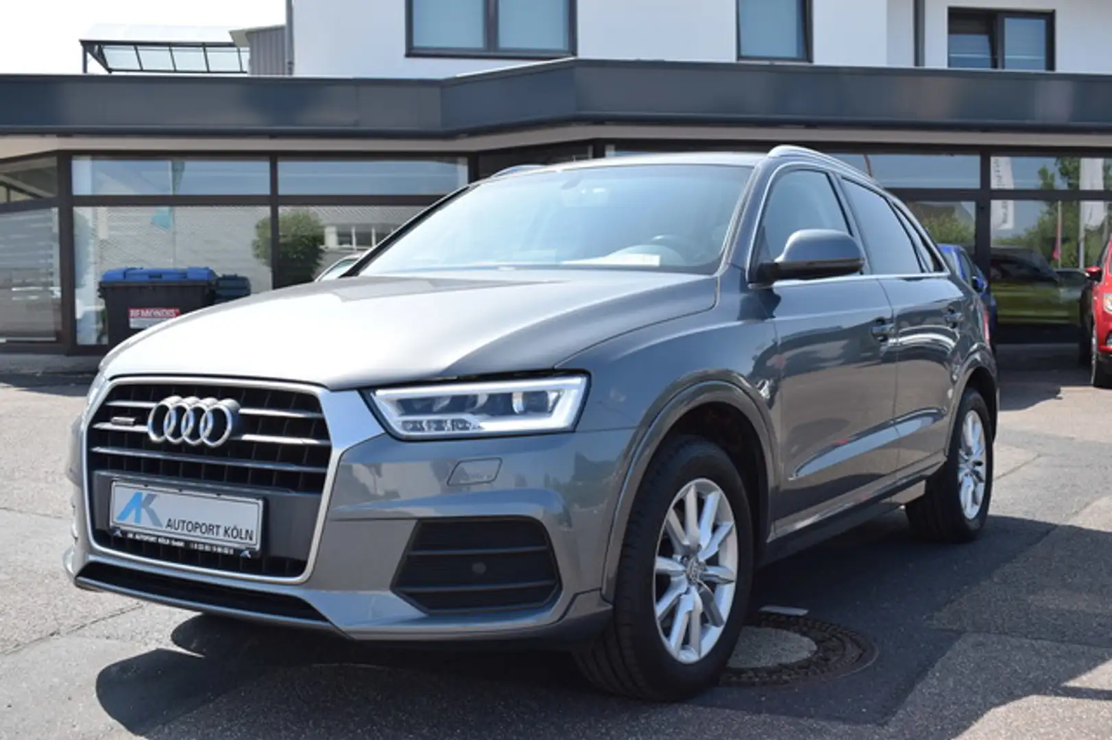Audi Q3 design quattro*LED*NAVI*AUTOM*1.Hand* Grijs - 2