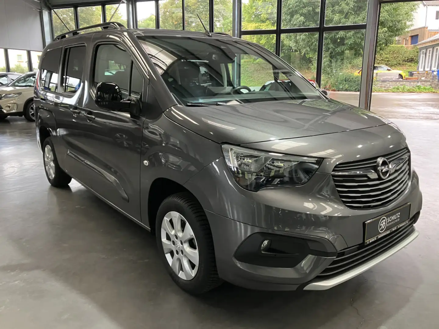 Opel Combo 7 places 1.5 Diesel Grau - 1