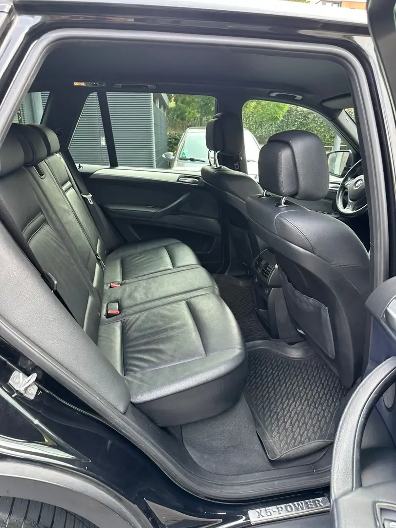 BMW X5 3.0 d Schwarz - 2