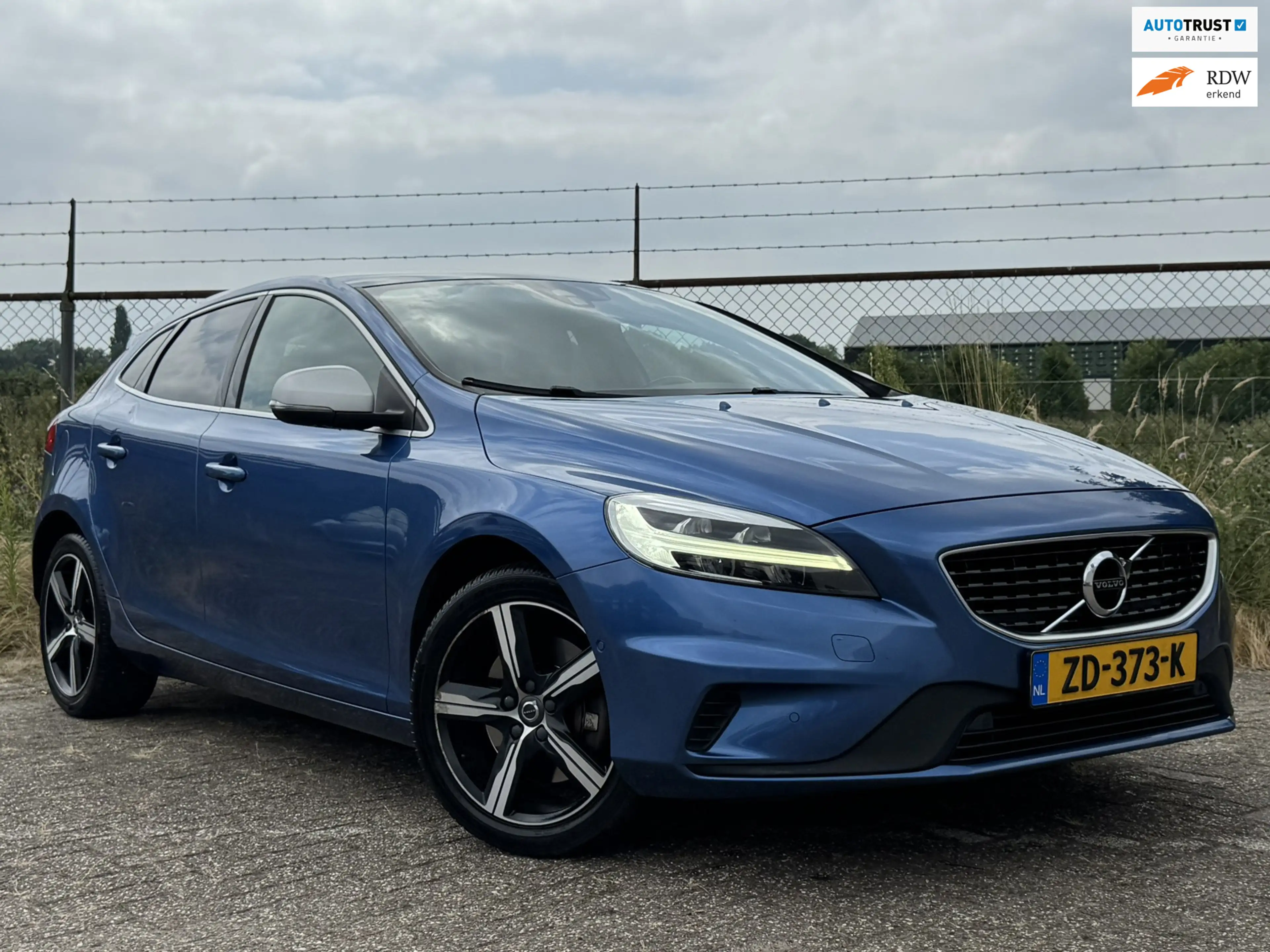Volvo V40 1.5 T3 Polar+ Sport Harman Kardon
