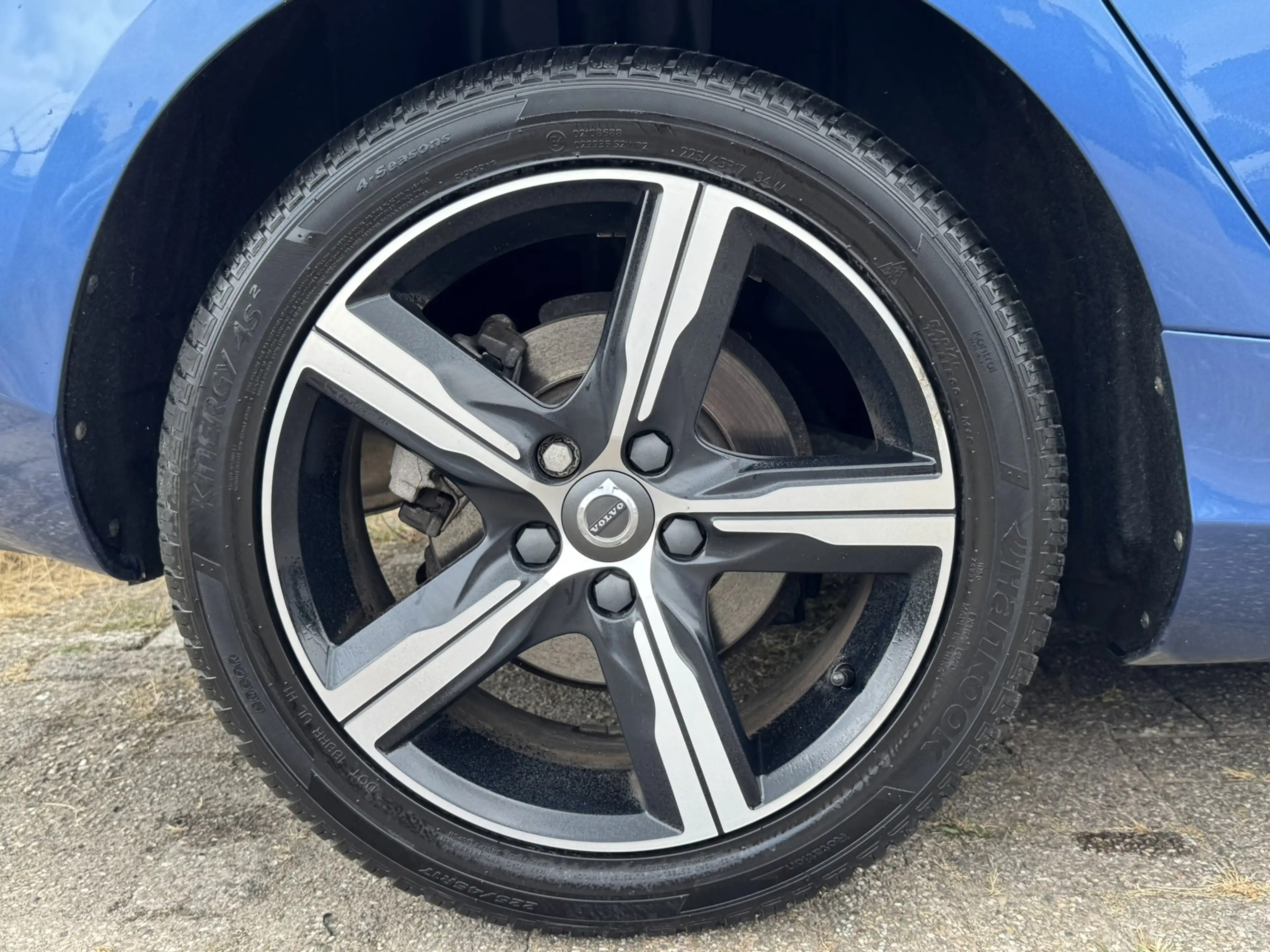 Volvo V40 1.5 T3 Polar+ Sport Harman Kardon — photo 14