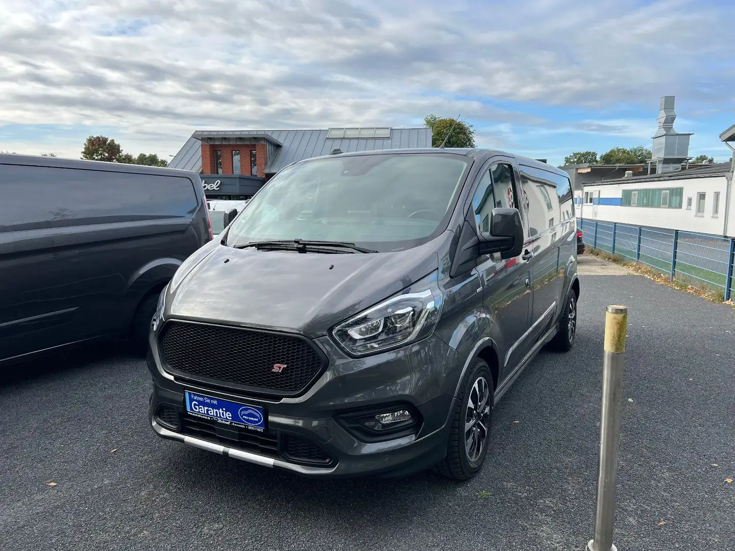 Ford Transit Custom Kasten 320 L2 Sport ST Grau - 2