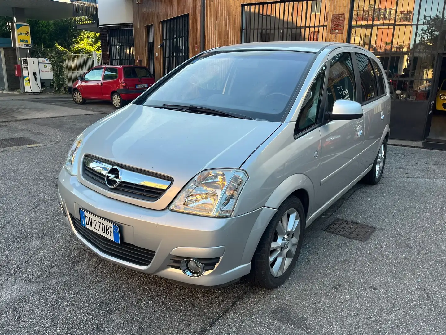 Opel Meriva 1.4 16v Club c/esp Plateado - 1