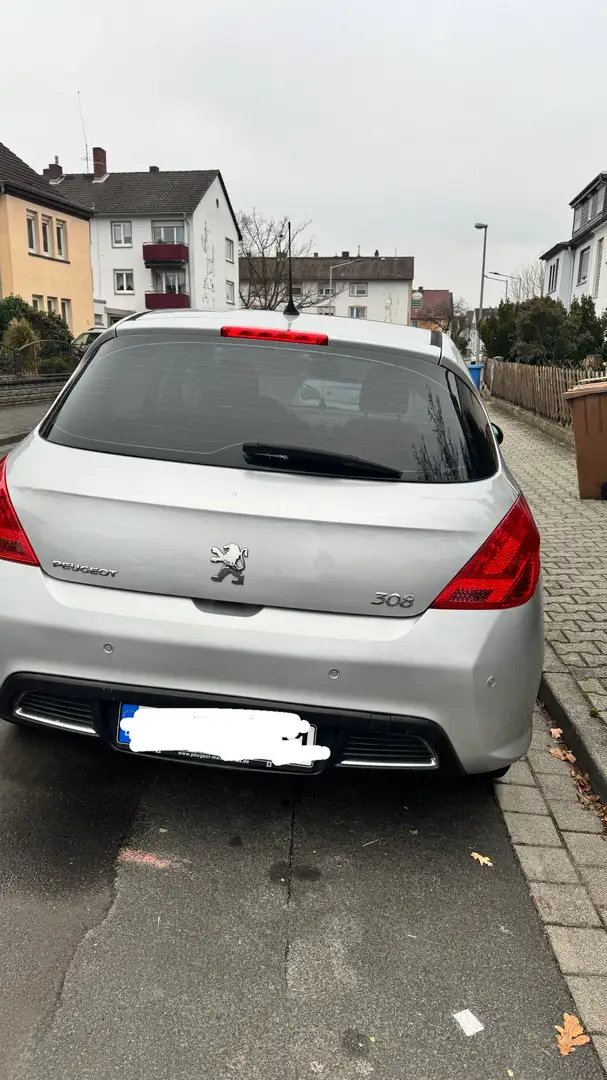 Peugeot 308 allure Silber - 2