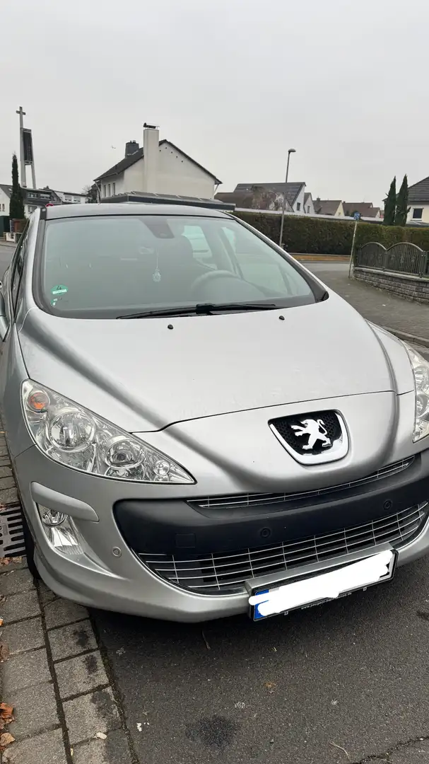 Peugeot 308 allure Silber - 1