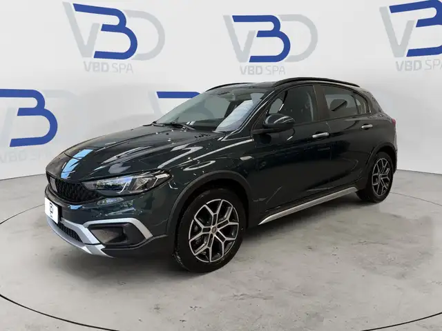 Fiat Tipo 5P - SW My24 1.5 Hybrid 130cv DctHb Cross