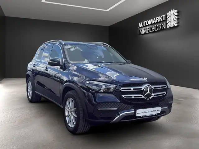 Mercedes-Benz Gle view 2