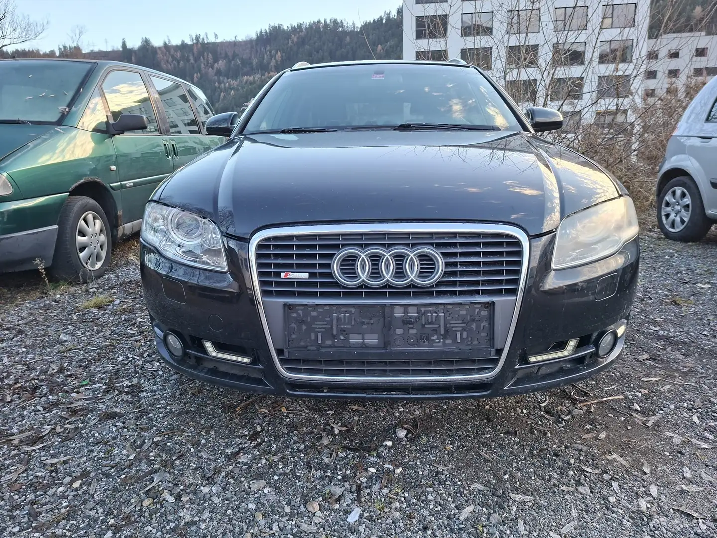 Audi A4 Avant 2,0 TDI DPF ( Export ) - 1