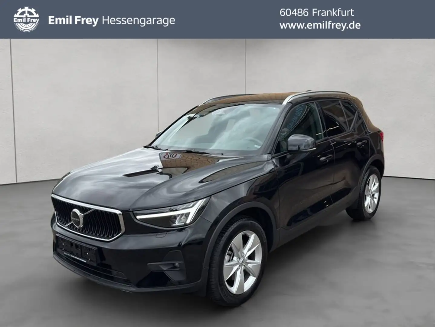 Volvo XC40 XC40 B3 Aut LED Google-Maps Kamera PDCv+h AHK Schwarz - 1