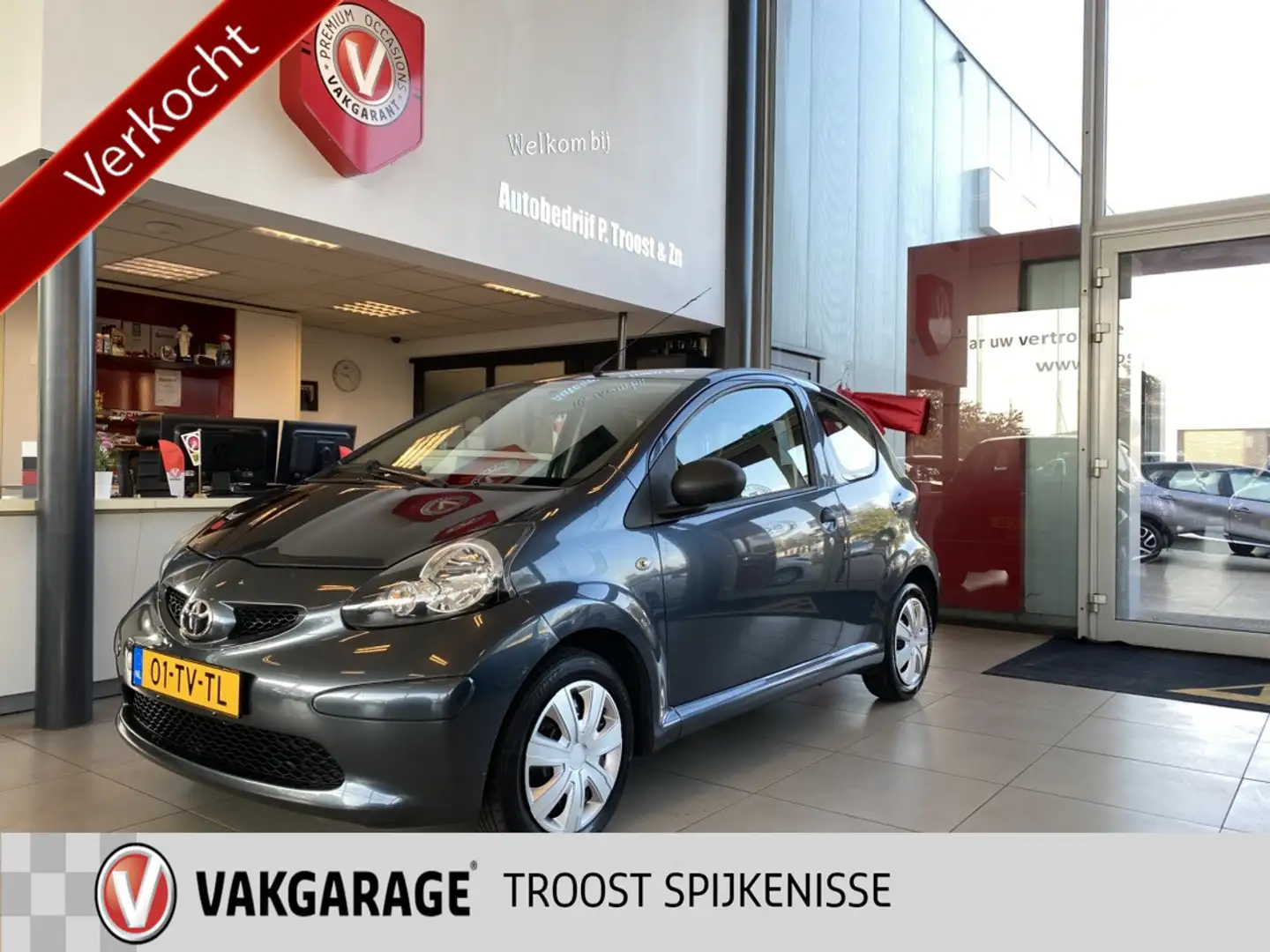 Toyota Aygo 1.0-12V,Stuurbekrachting,Radio Cd met Aux Aansluit Grau - 1