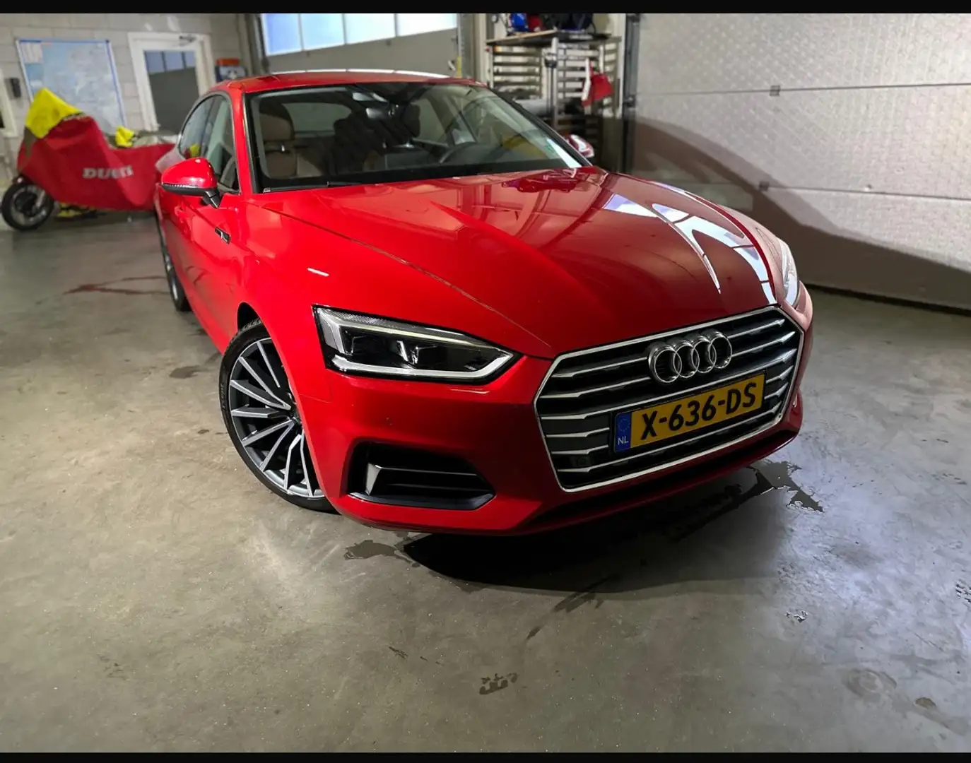 Audi A5 40 TDI Design PL+ Rood - 1