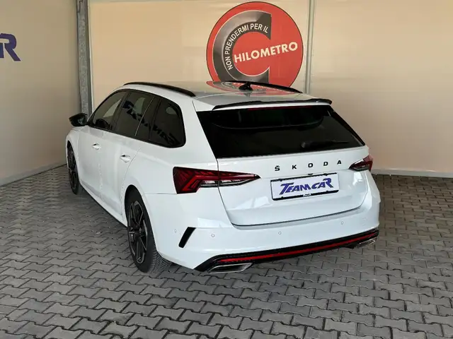 Skoda Octavia view 14