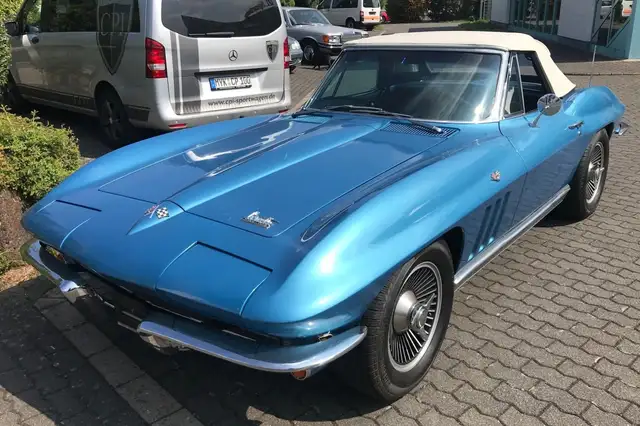 Corvette C2 Sting Ray komplett restauriert