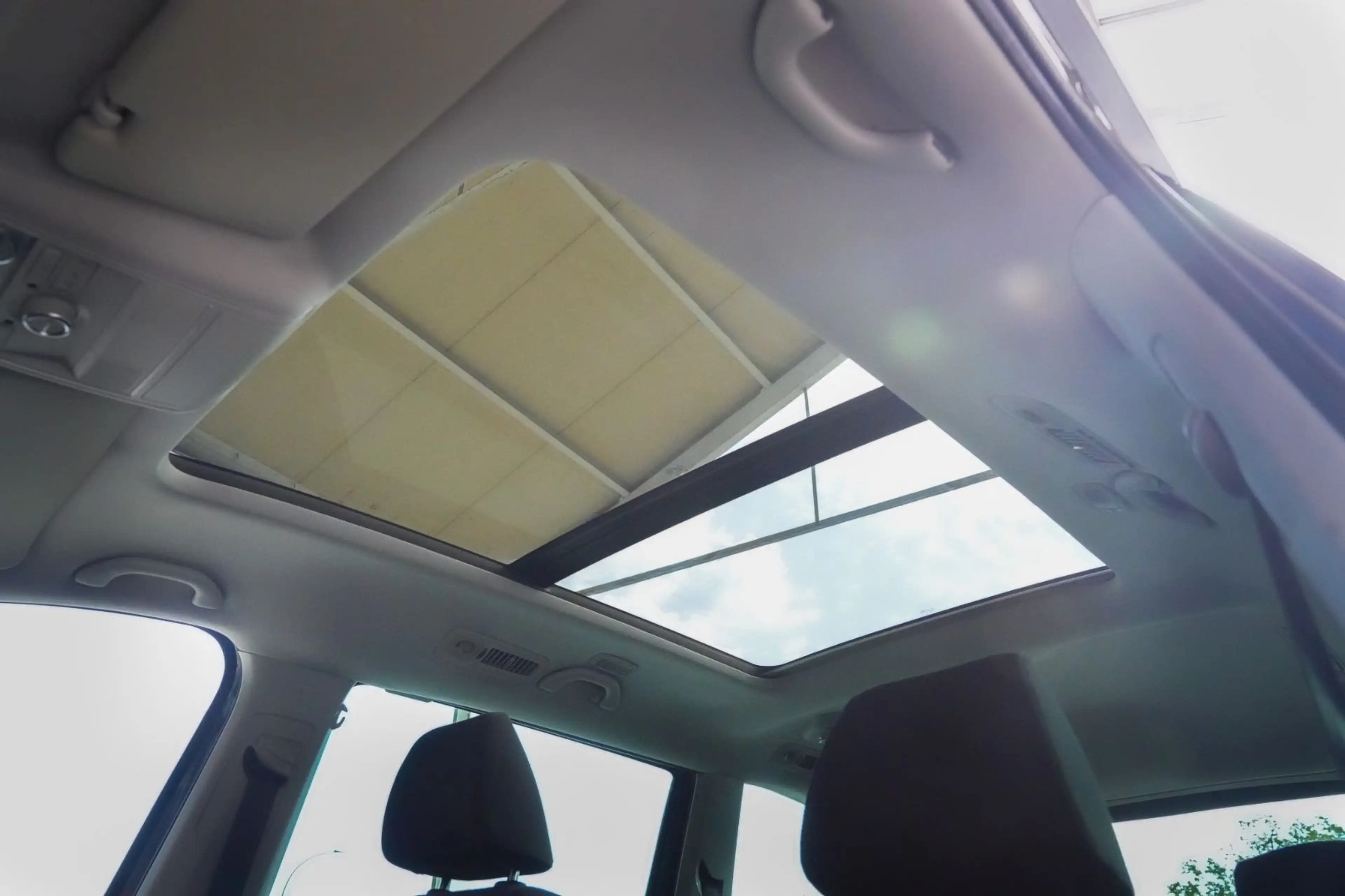 Volkswagen Sharan Style BMT *SHZ/NAVI/TEMP./PDC* — photo 15