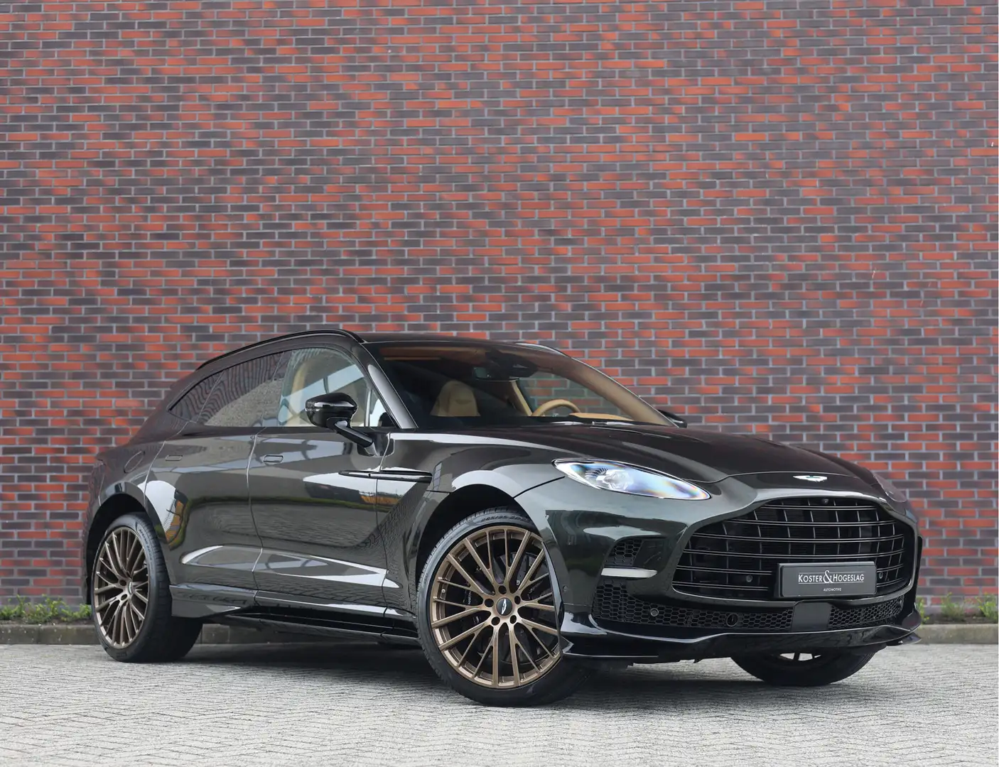 Aston Martin DBX 4.0 V8 707 | Minotaur Green - Nieuwstaat! Grün - 1