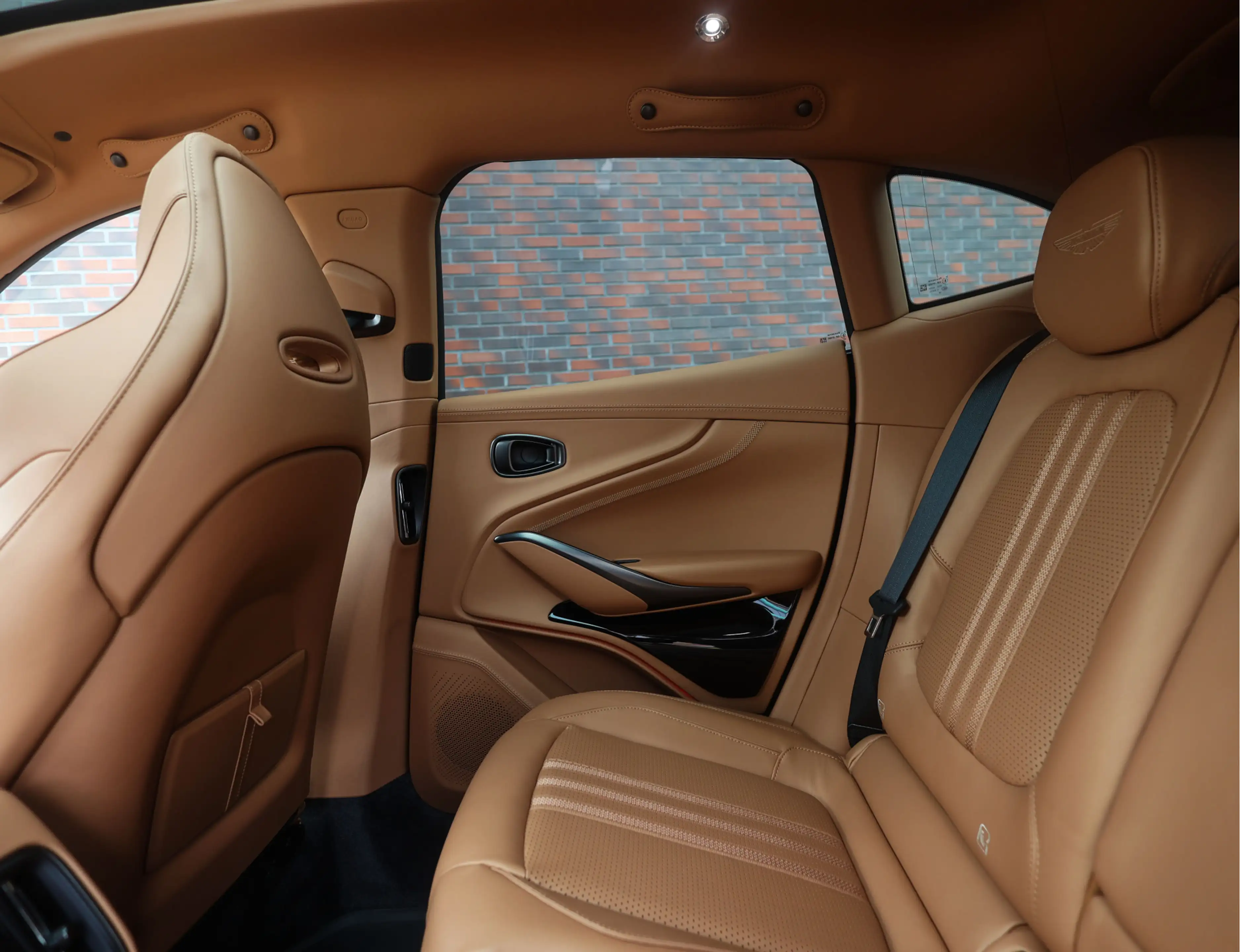 Aston Martin DBX 4.0 V8 707 | Minotaur Green - Nieuwstaat! — photo 32