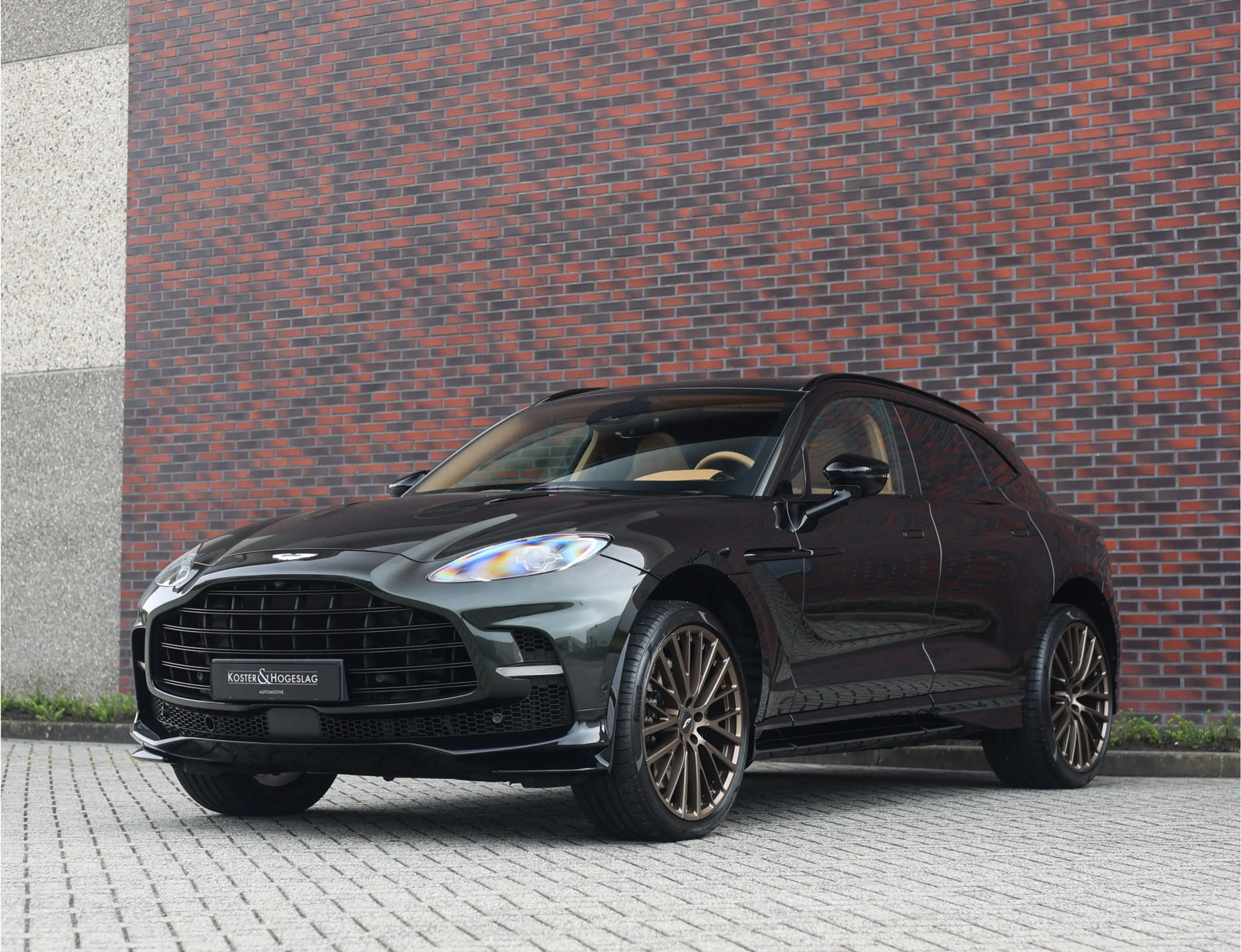 Aston Martin DBX 4.0 V8 707 | Minotaur Green - Nieuwstaat! — photo 16