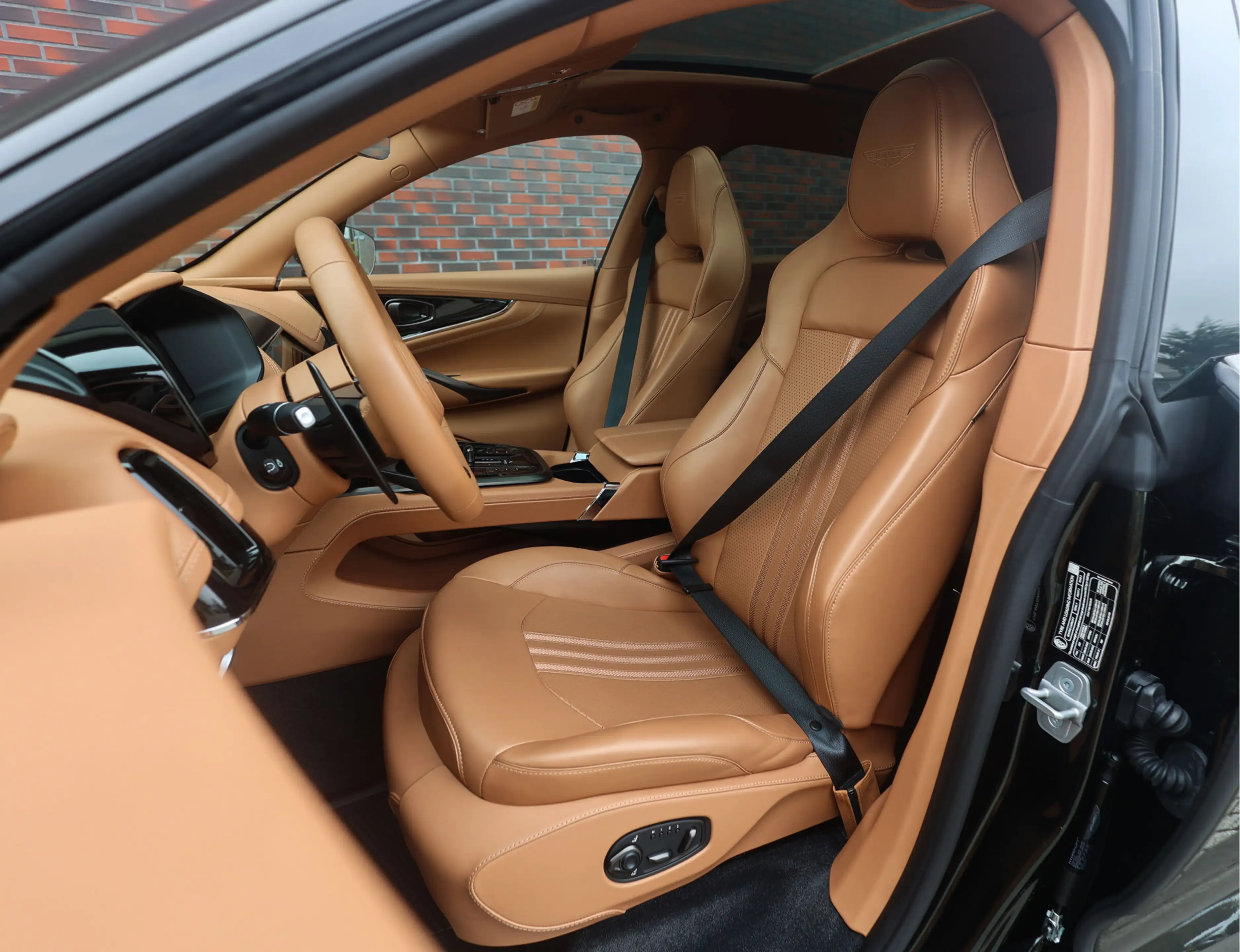 Aston Martin DBX 4.0 V8 707 | Minotaur Green - Nieuwstaat! — photo 25
