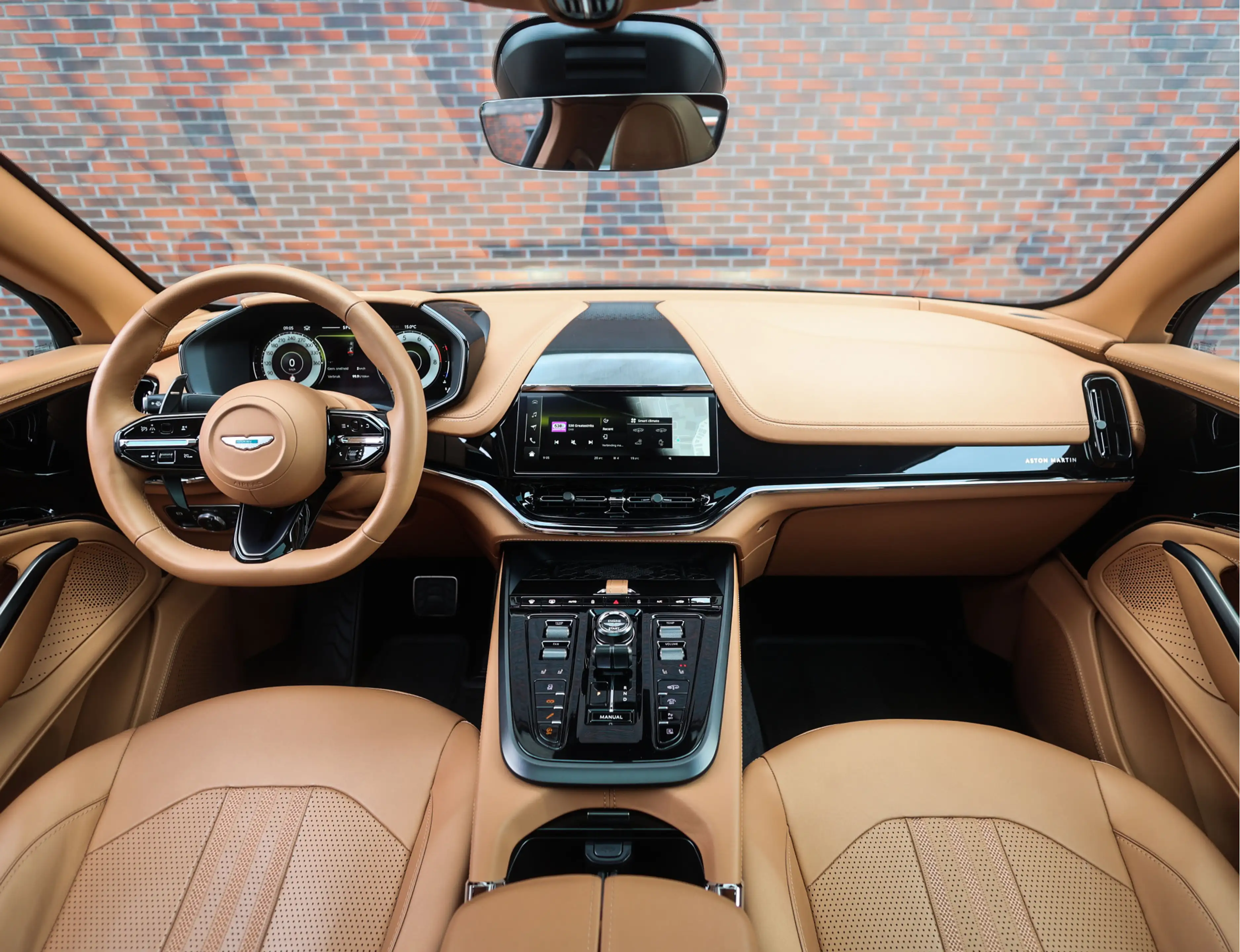 Aston Martin DBX 4.0 V8 707 | Minotaur Green - Nieuwstaat! — photo 3